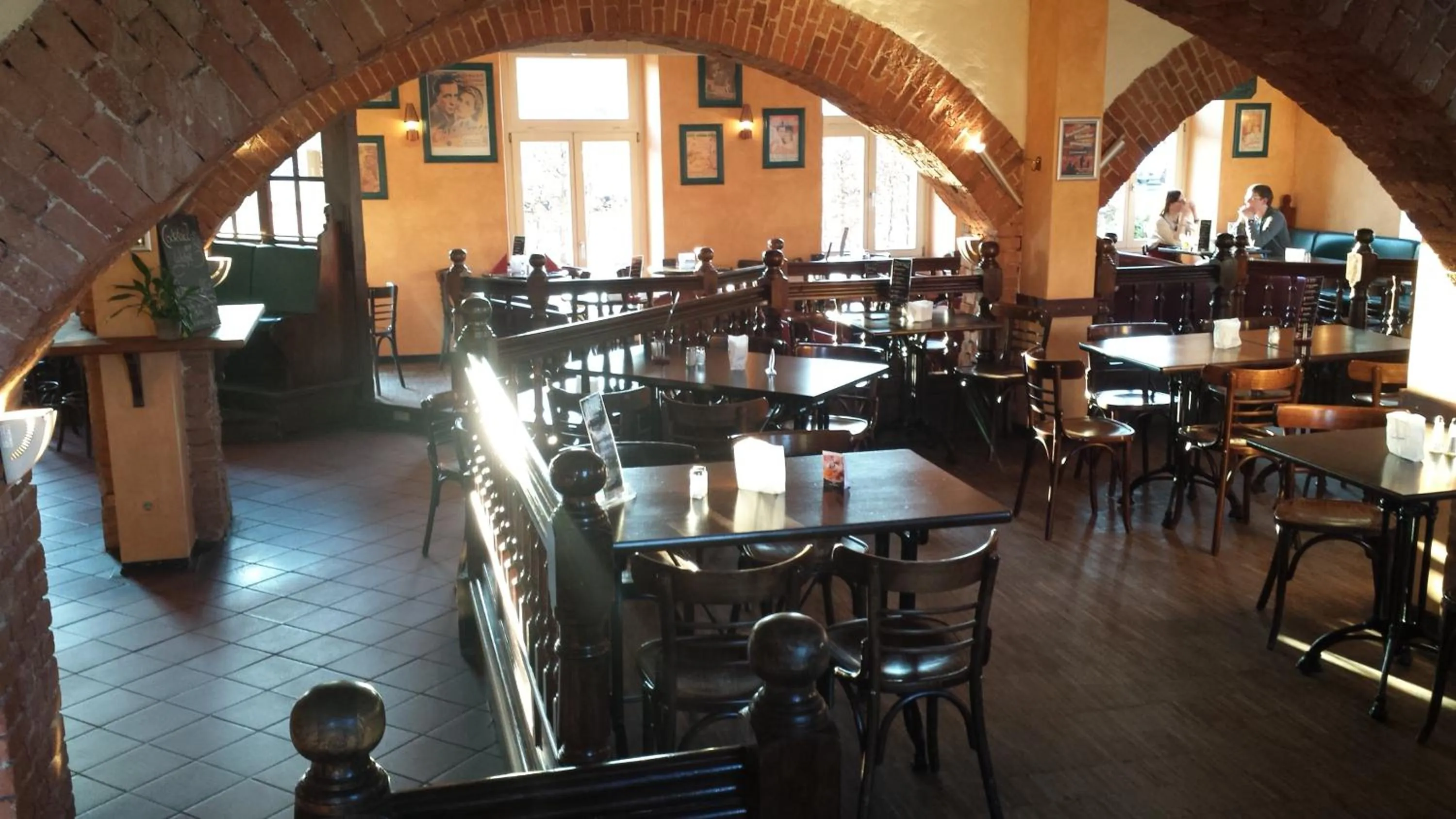 Restaurant/places to eat in Hotel Ambiente