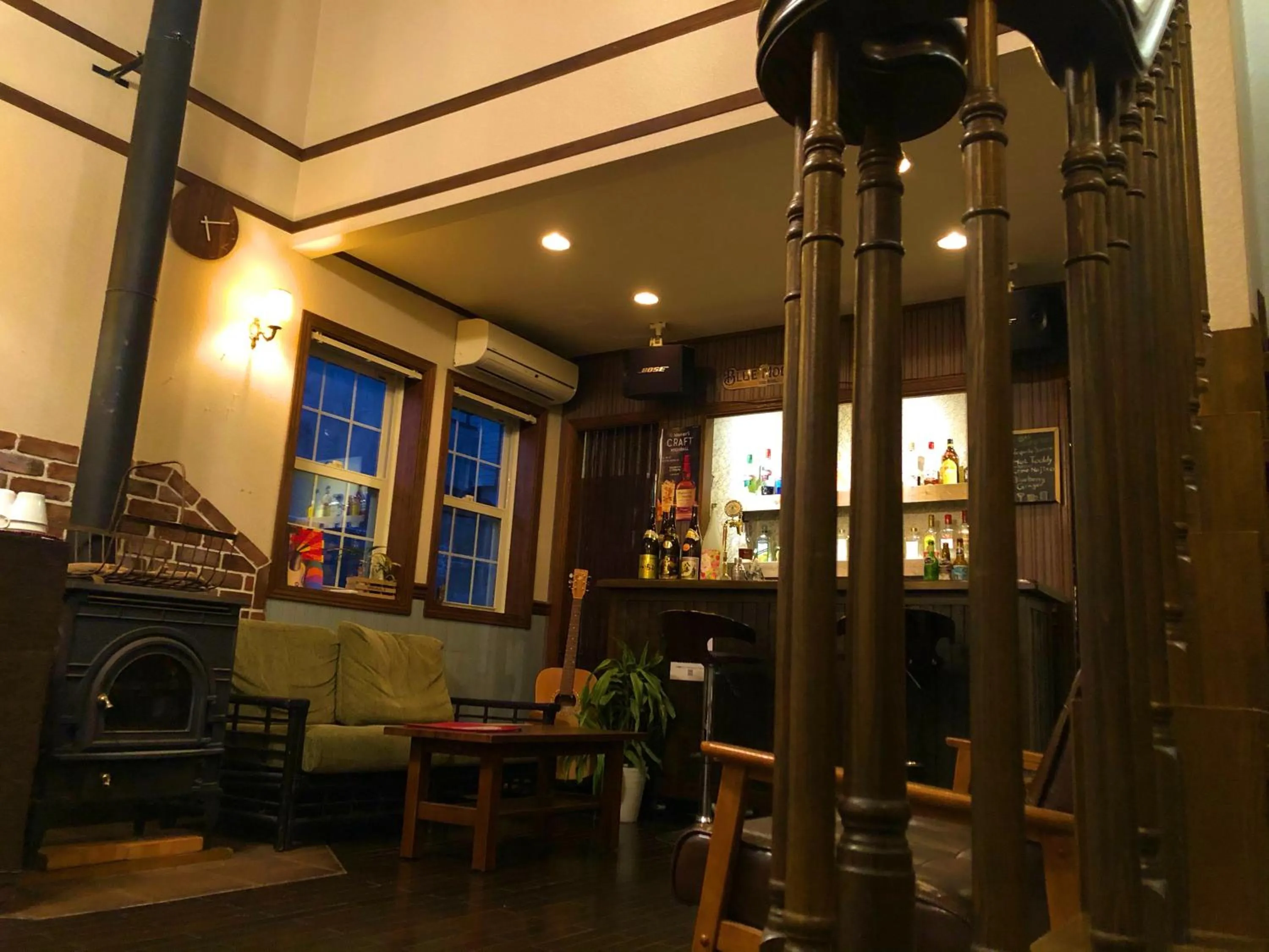 Lounge or bar in IZA Kamakura Guest House and Bar