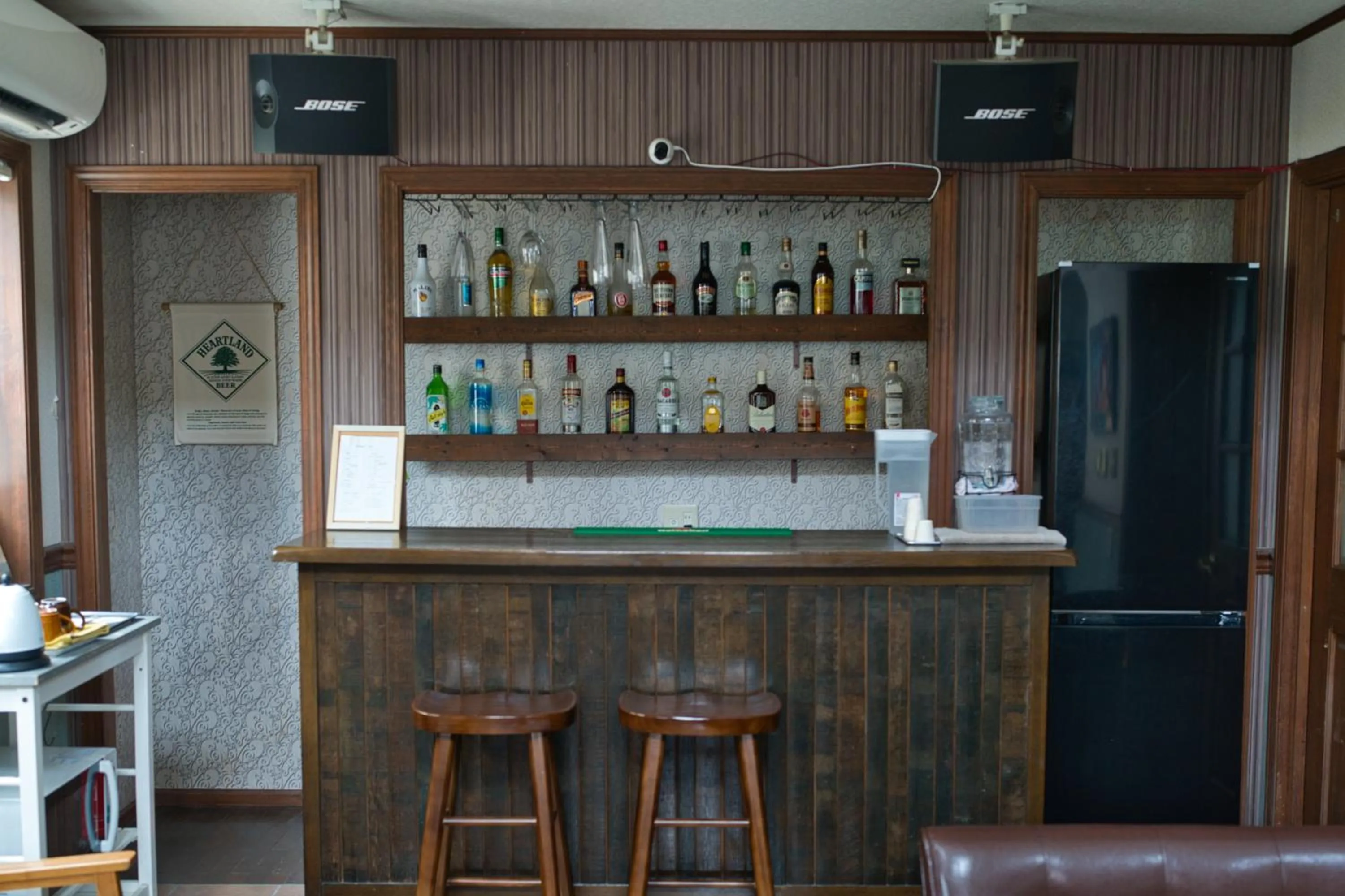 Lounge or bar in IZA Kamakura Guest House and Bar