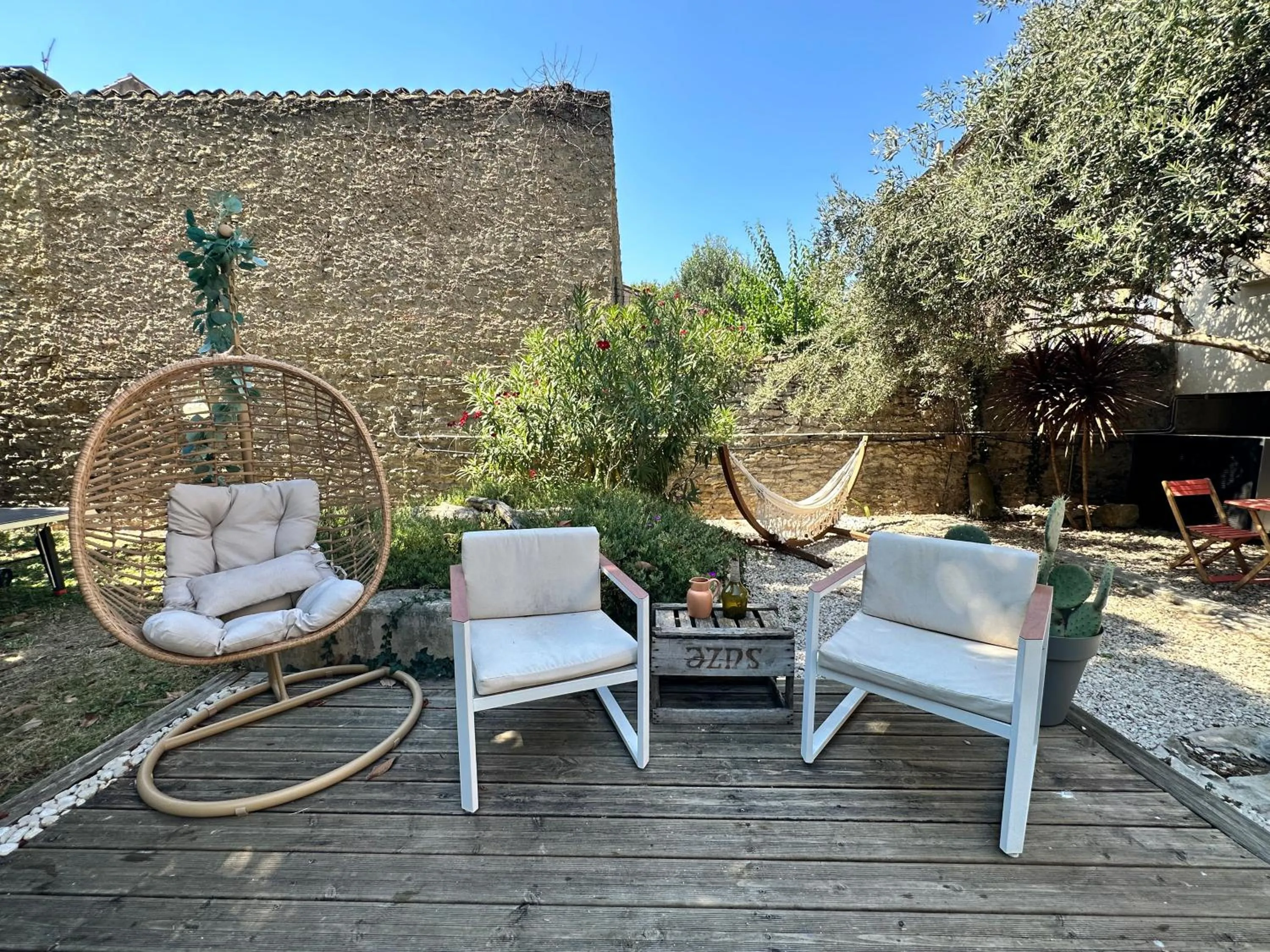 Garden in Chambres d'hotes - Le Magnolia