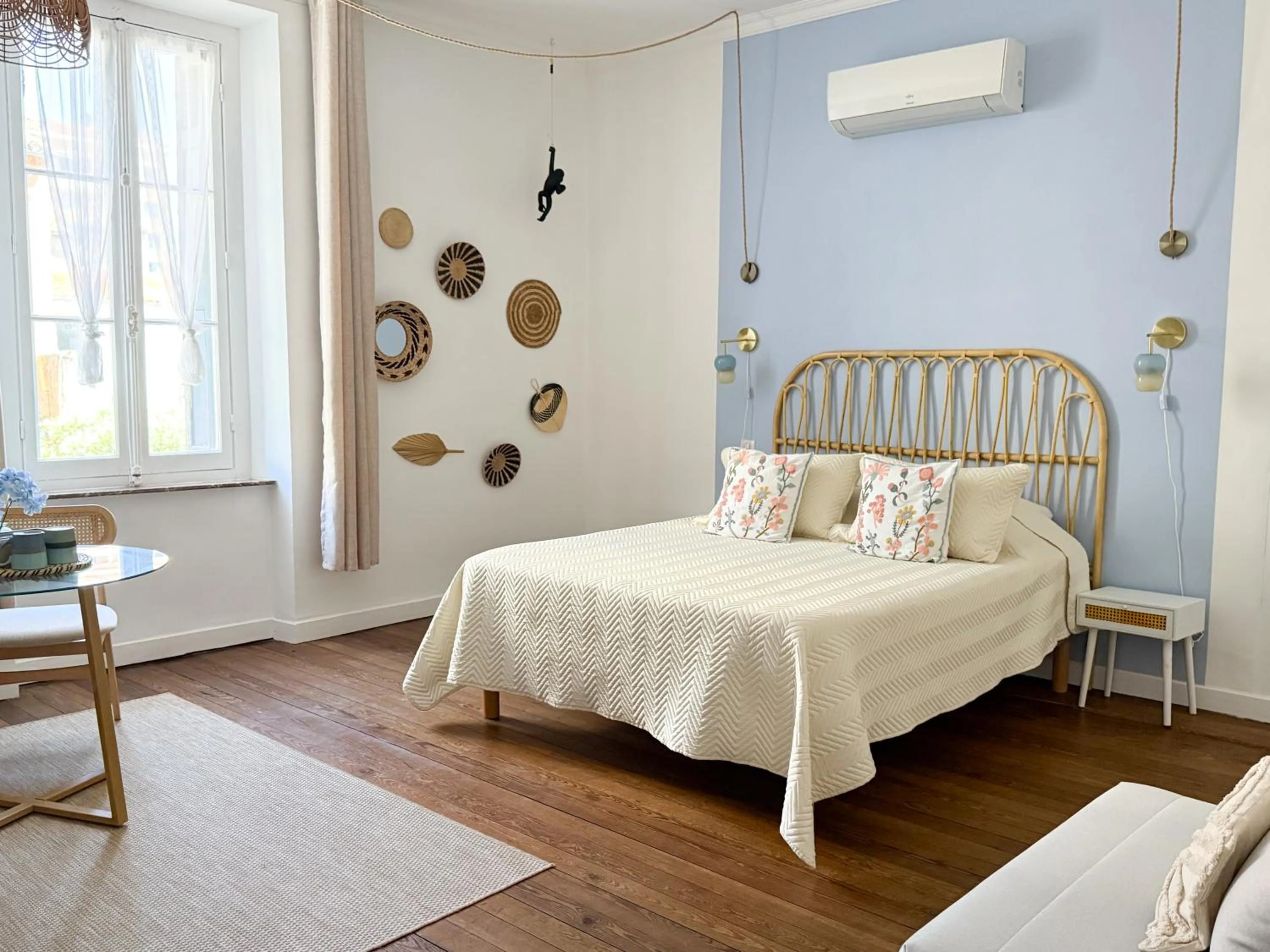 Bed in Chambres d'hotes - Le Magnolia