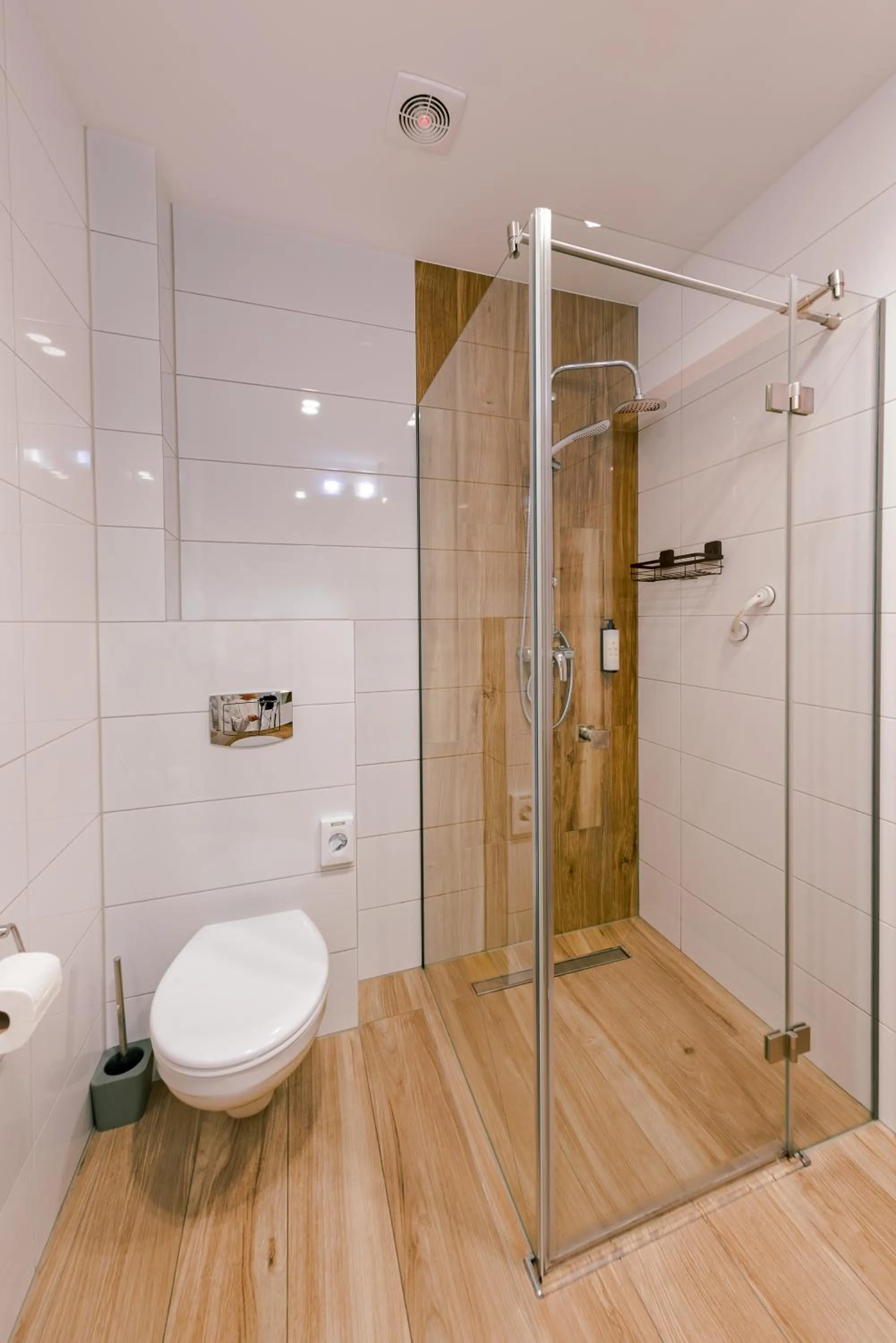 Shower in Hotel Panorama