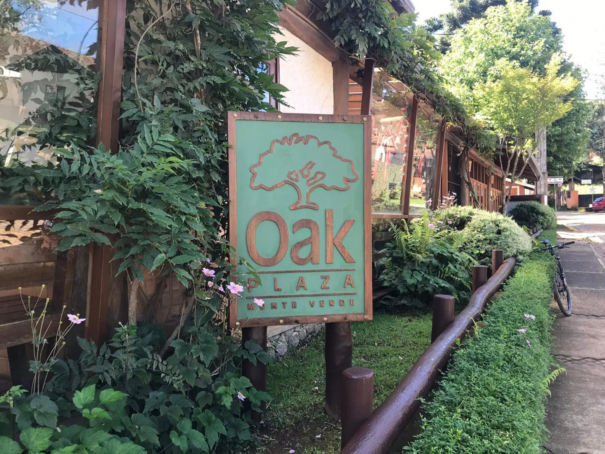 Pousada OAK Plaza