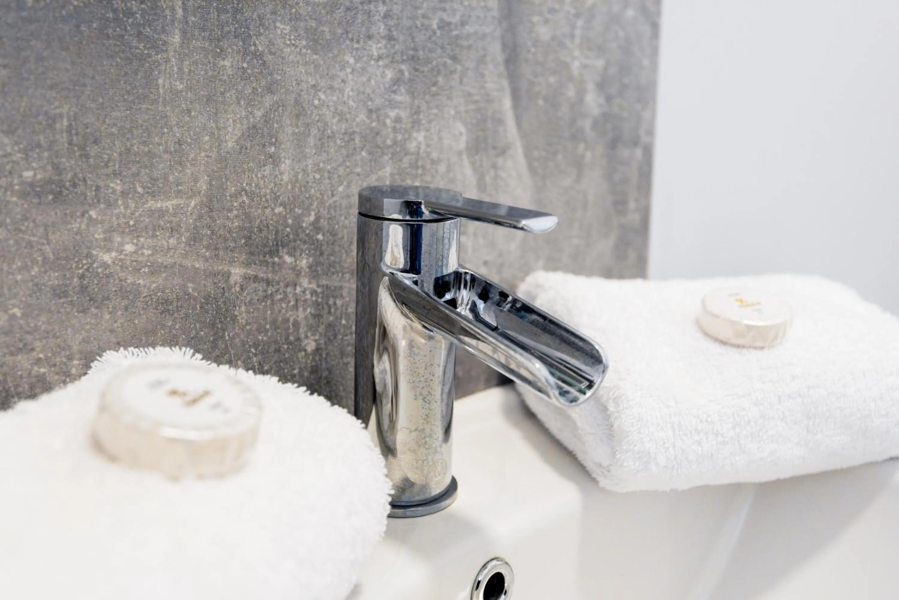 Bathroom in The Lower Gathering - Town Centre - Sleeps Up To 10