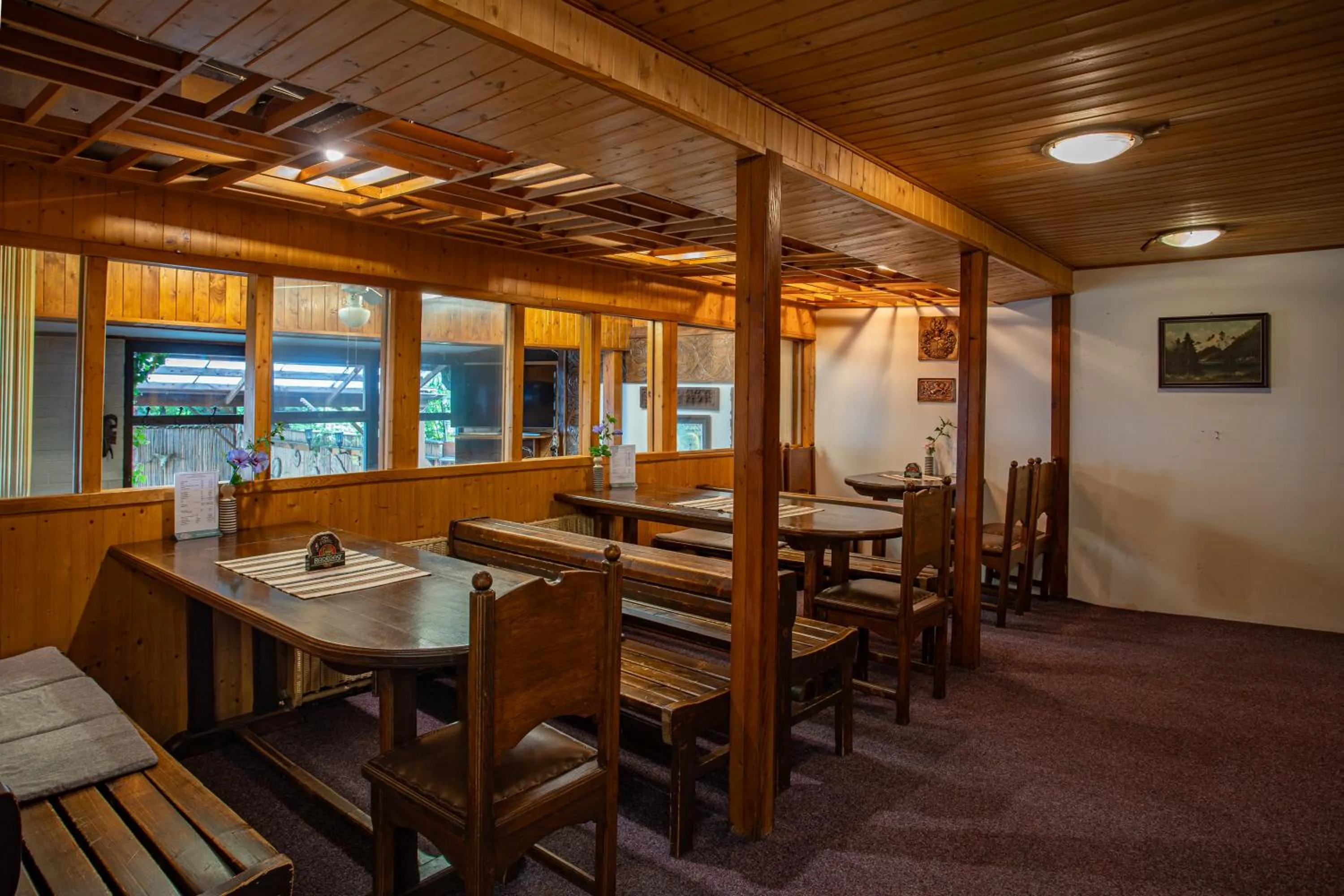 Restaurant/places to eat in Penzion Eva Krnov