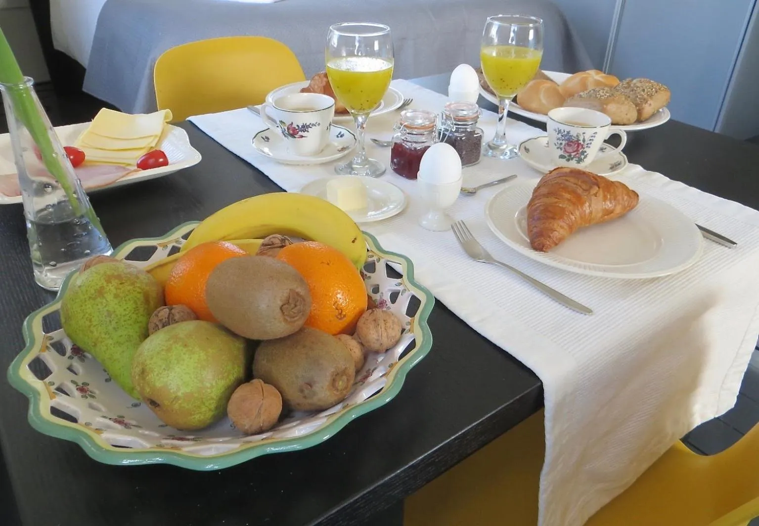 Continental breakfast in B&B Biesehof