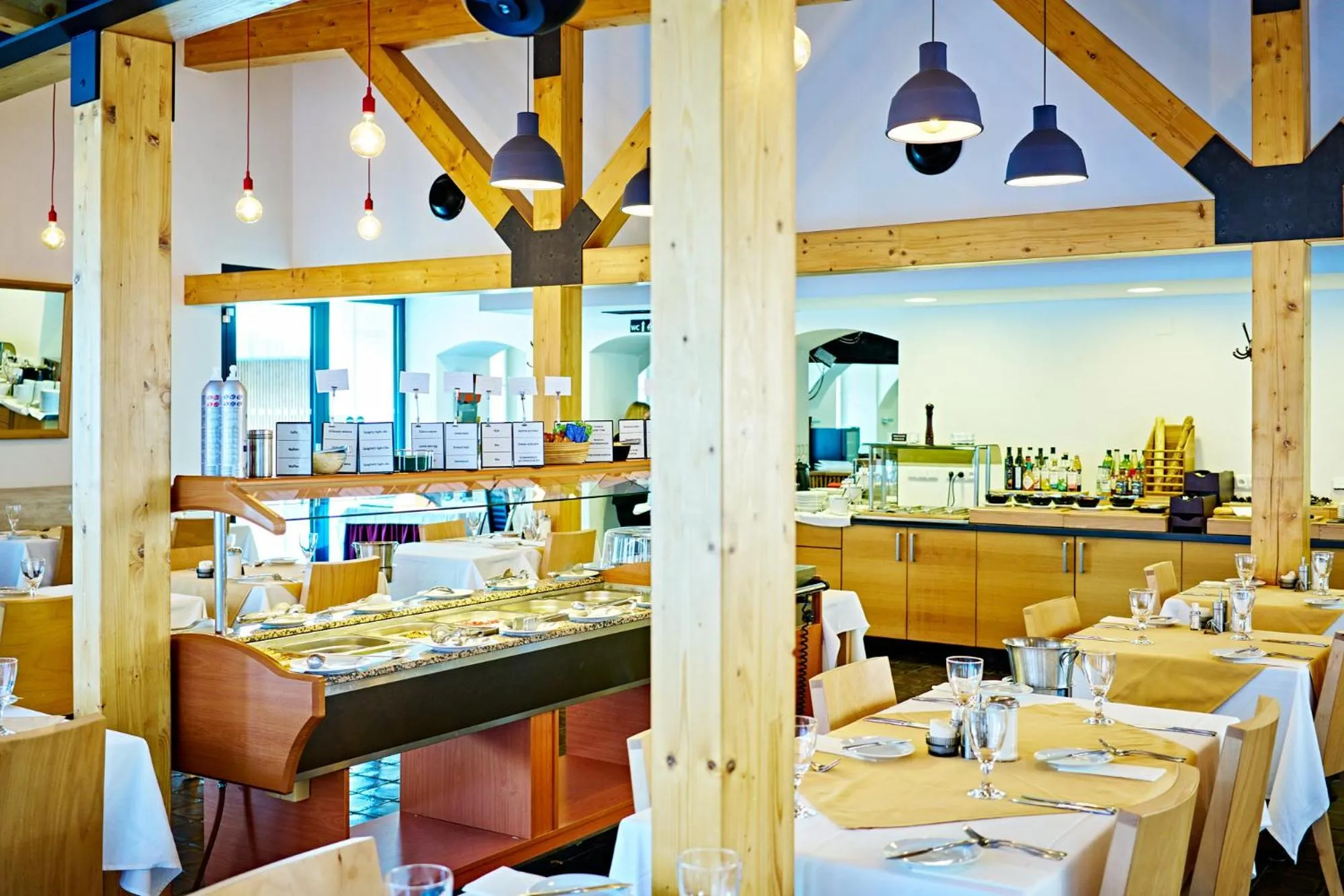 Restaurant/places to eat in Aparthotel Lípa