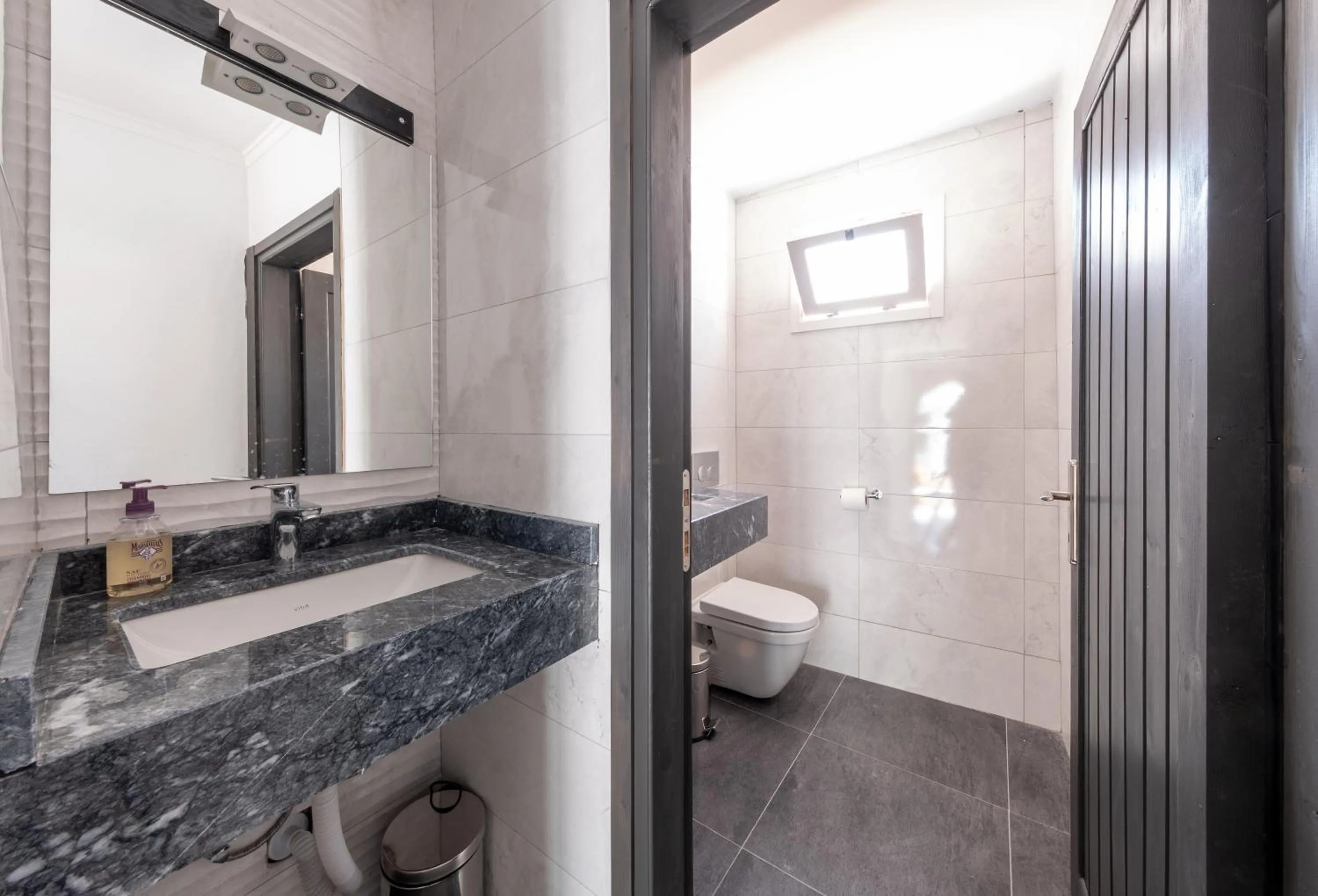 Bathroom in La Regina Veneziana