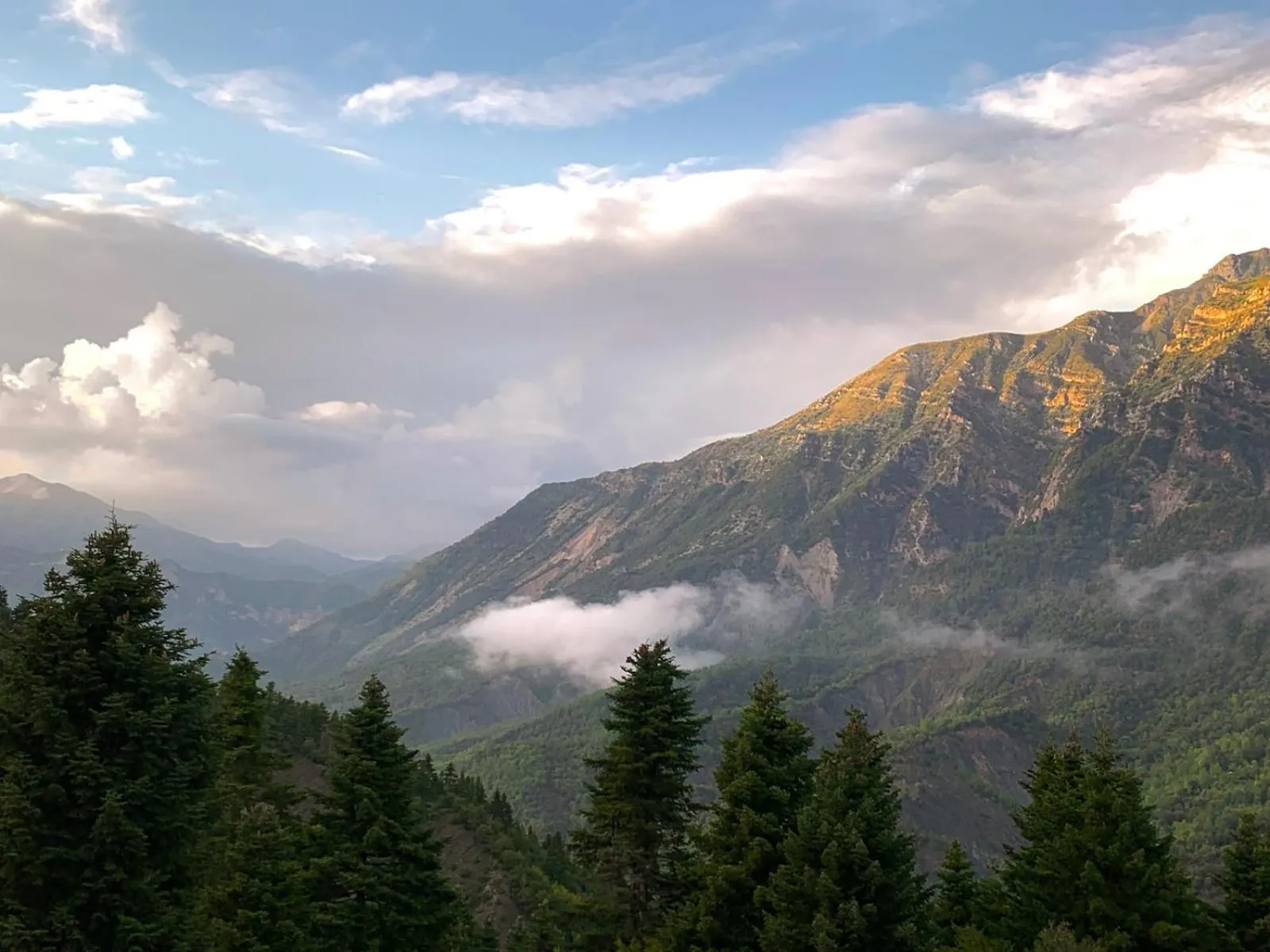 Mountain view in Hotel Koferita