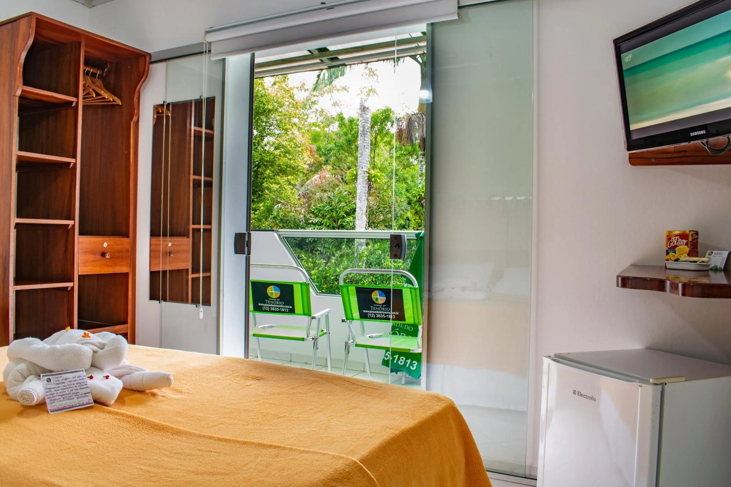 Photo of the whole room, Bed in Pousada do Tenório