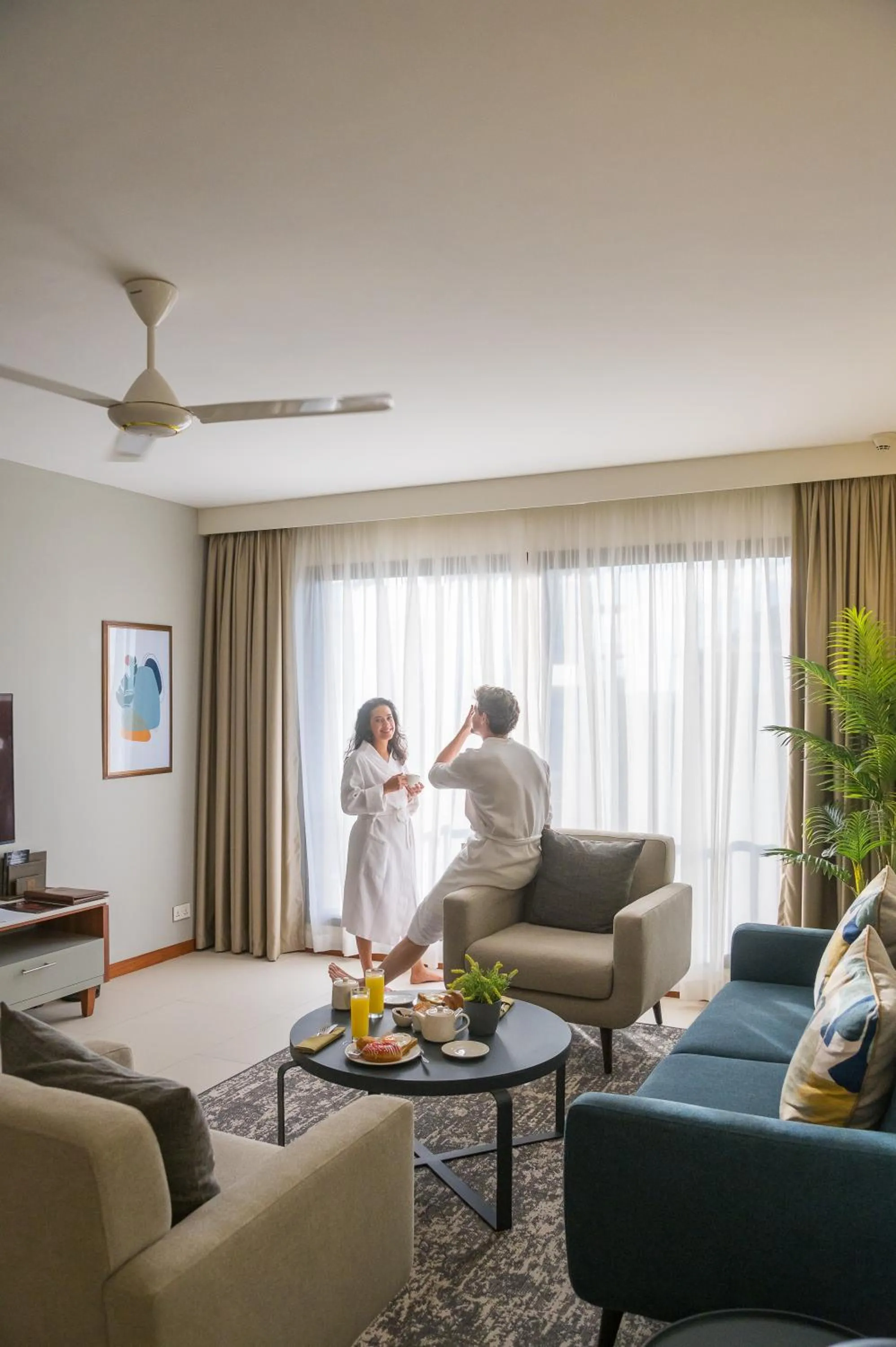Living room in Sea Cliff Court Hotel & Luxury Apartments