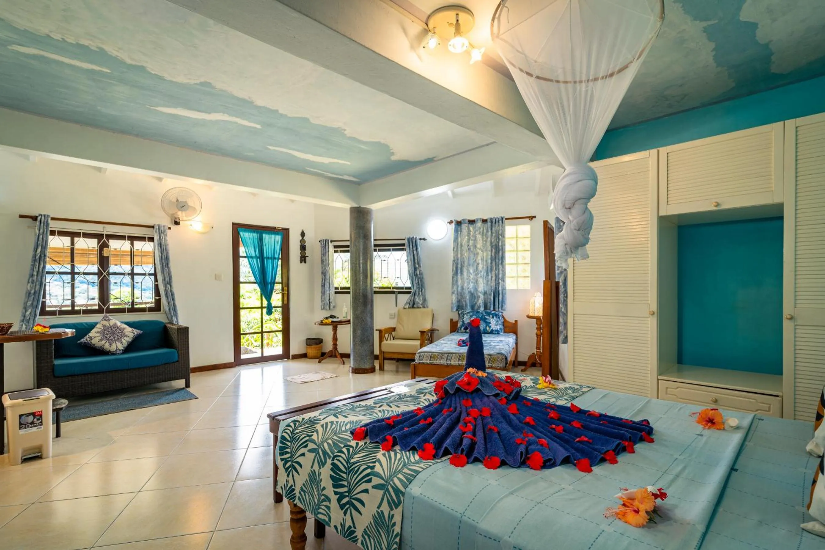 Bed in Lemongrass Lodge