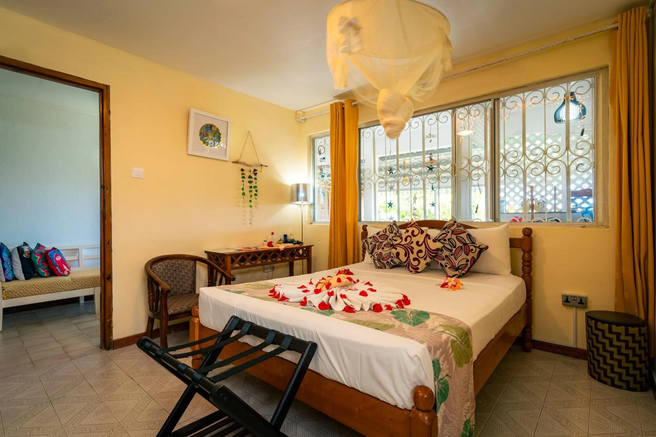 Bed in Lemongrass Lodge