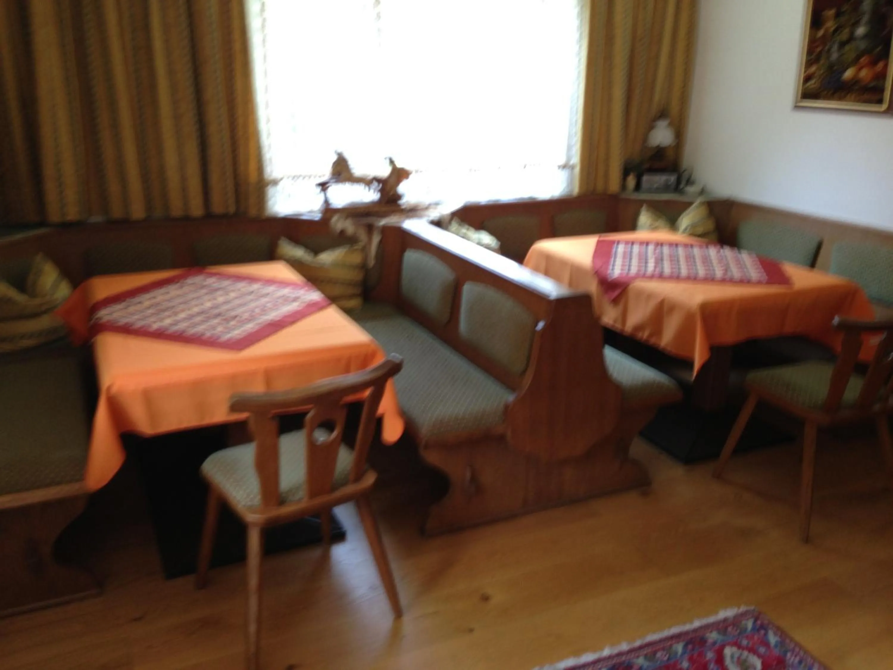 Dining area, Bed in Haus Tenk