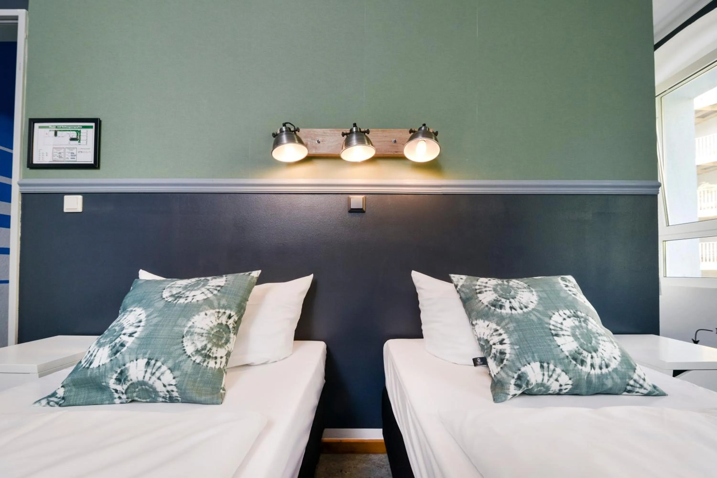 Bedroom, Bed in Old Town Hostel