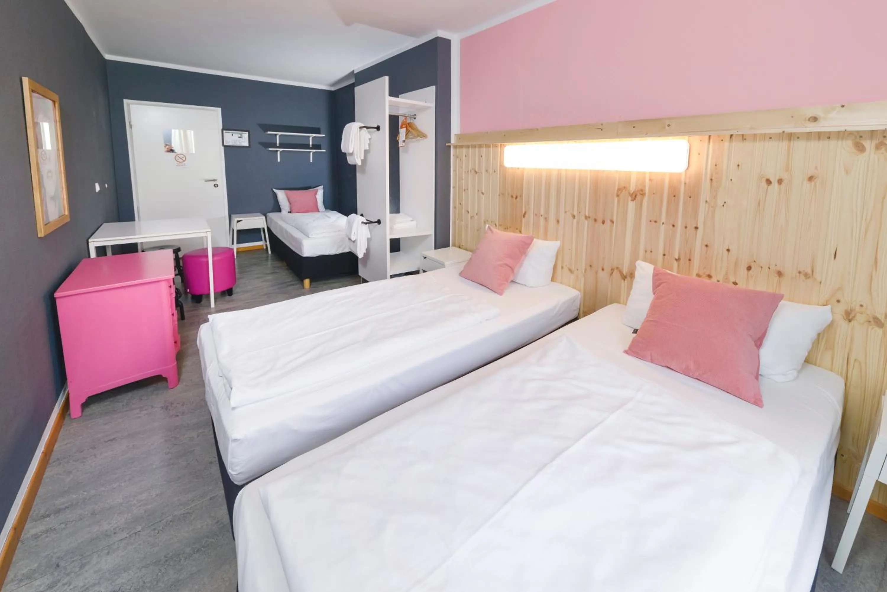 Bedroom, Bed in Old Town Hostel