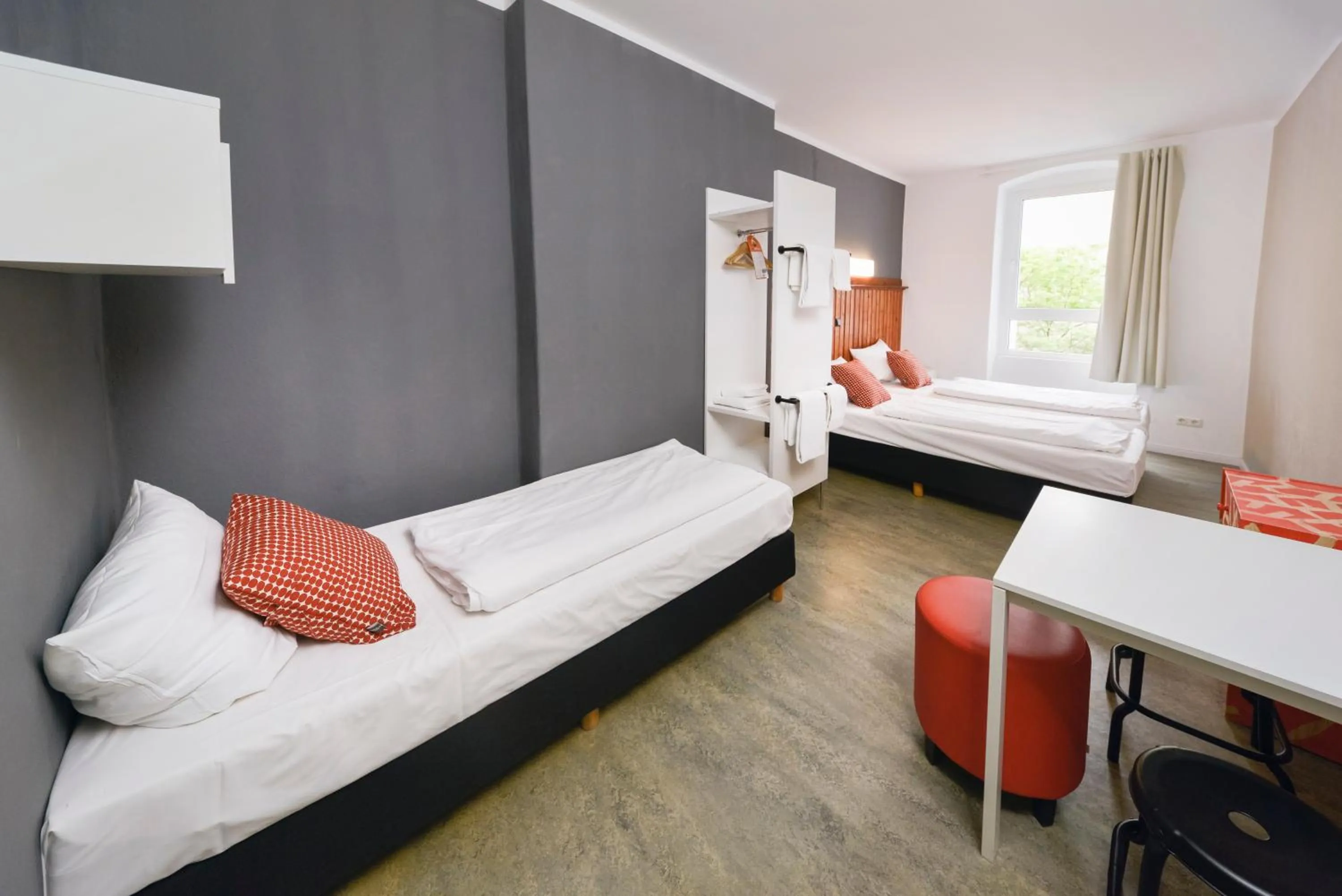 Bedroom, Bed in Old Town Hostel