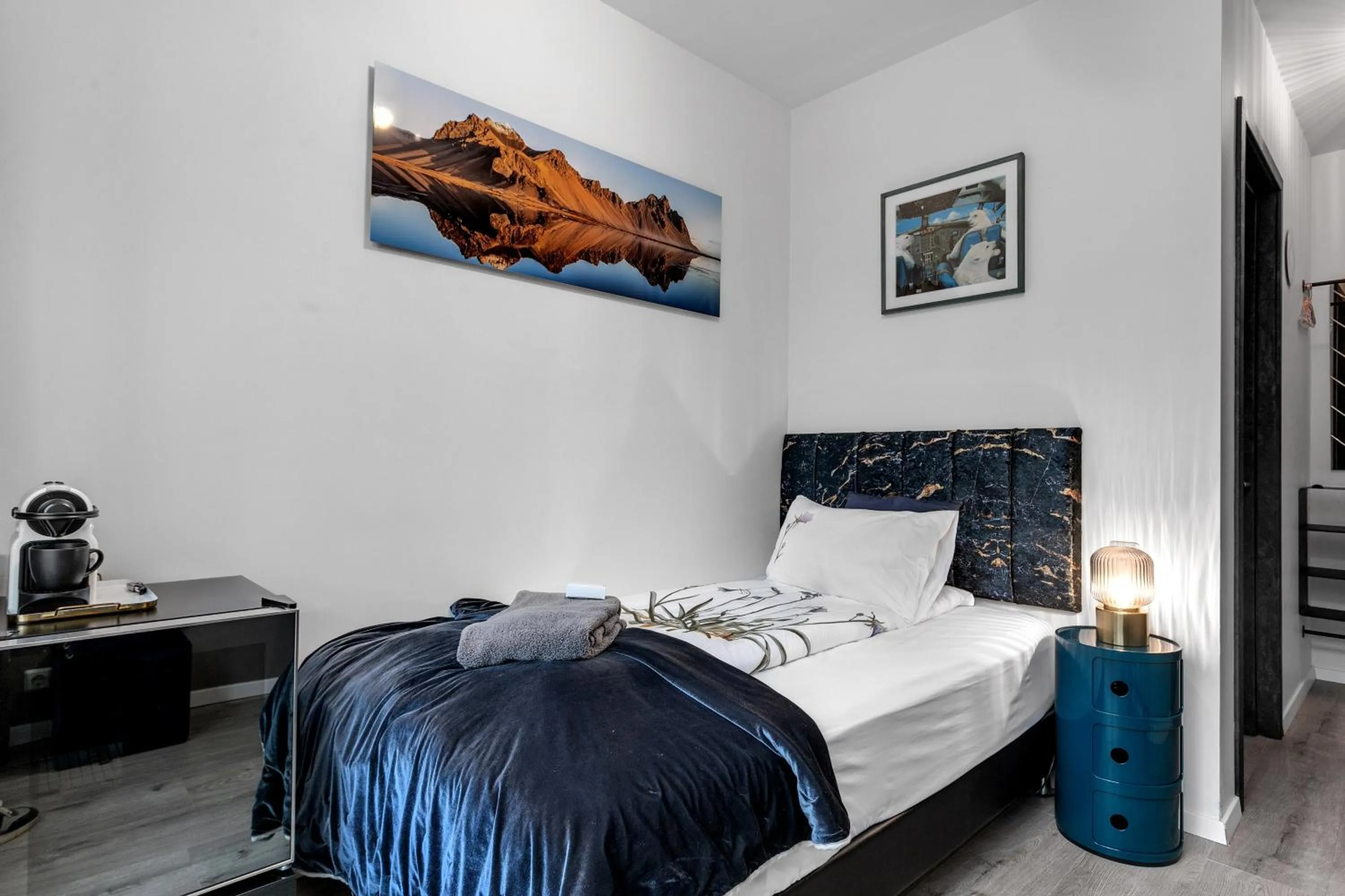 Bed in City Center Hotel