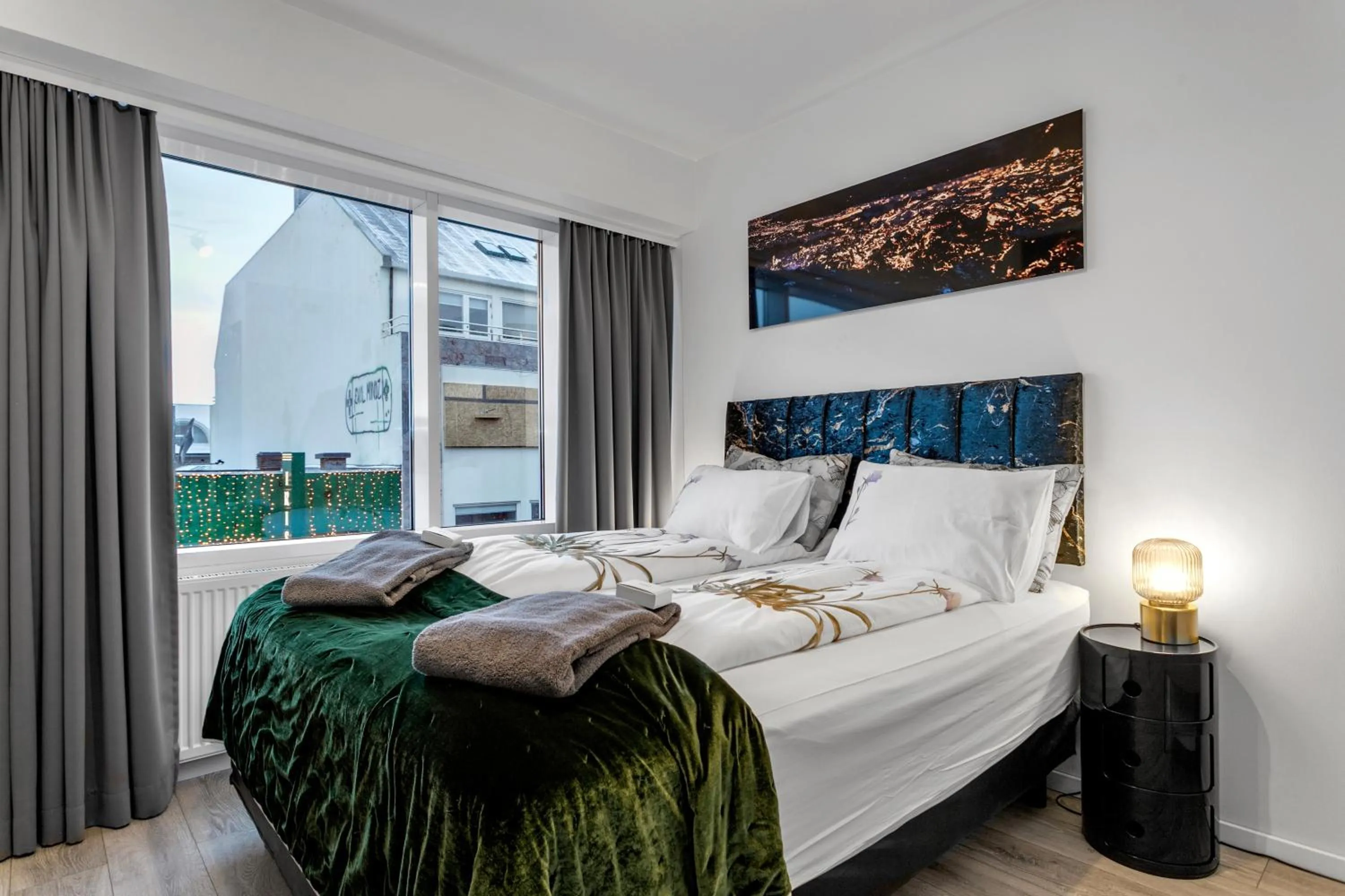 Bed in City Center Hotel