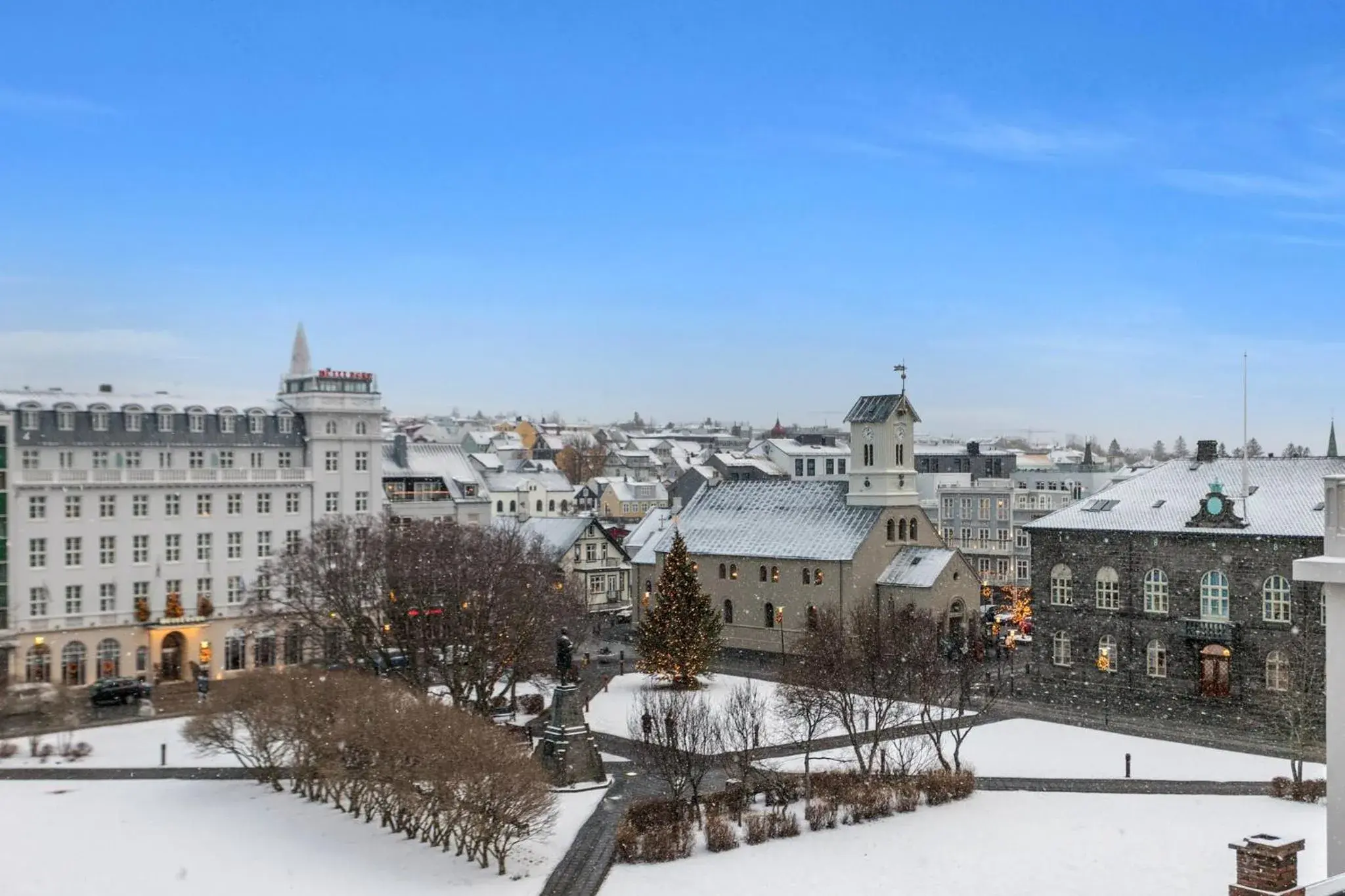 Property building in City Center Hotel Property building in City Center Hotel