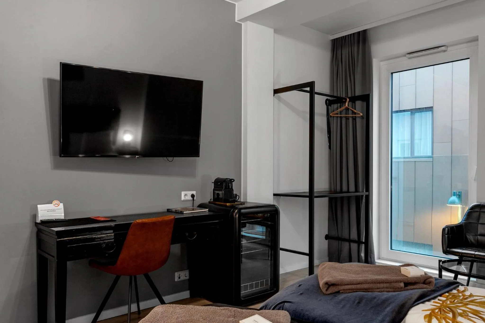 Bedroom, Bed in City Center Hotel