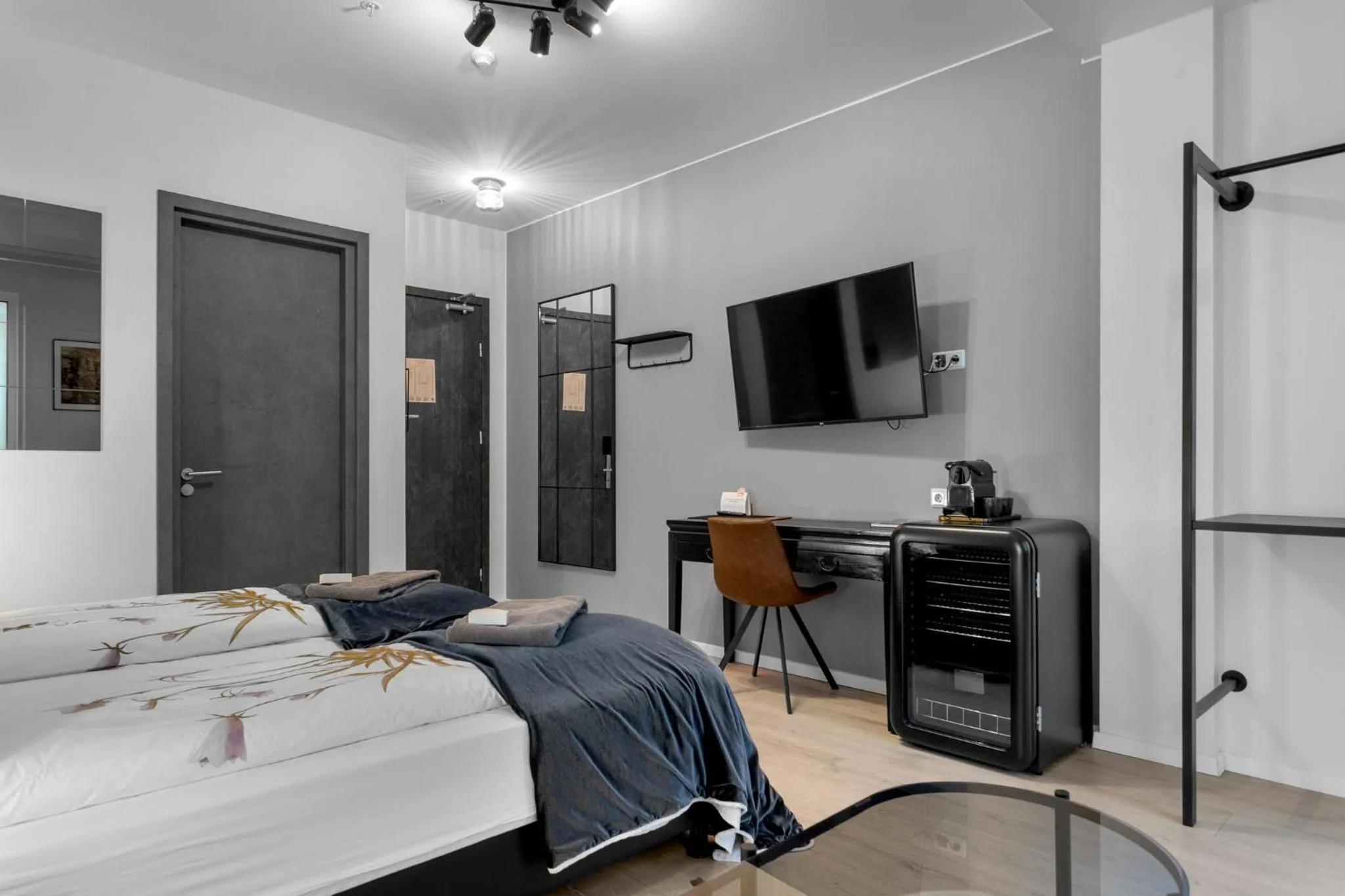 Bedroom, Bed in City Center Hotel