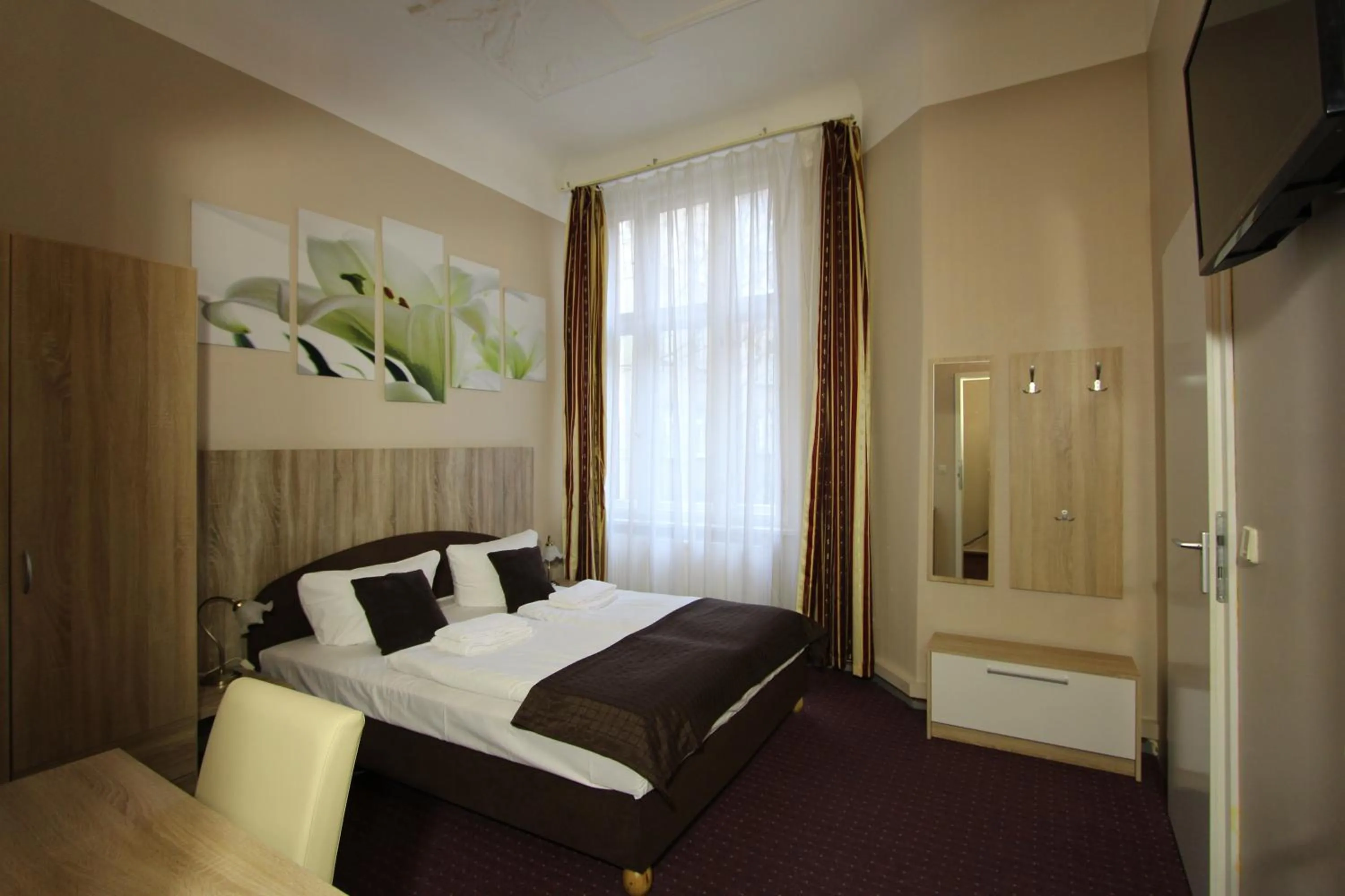 Photo of the whole room, Bed in City Hotel Gotland