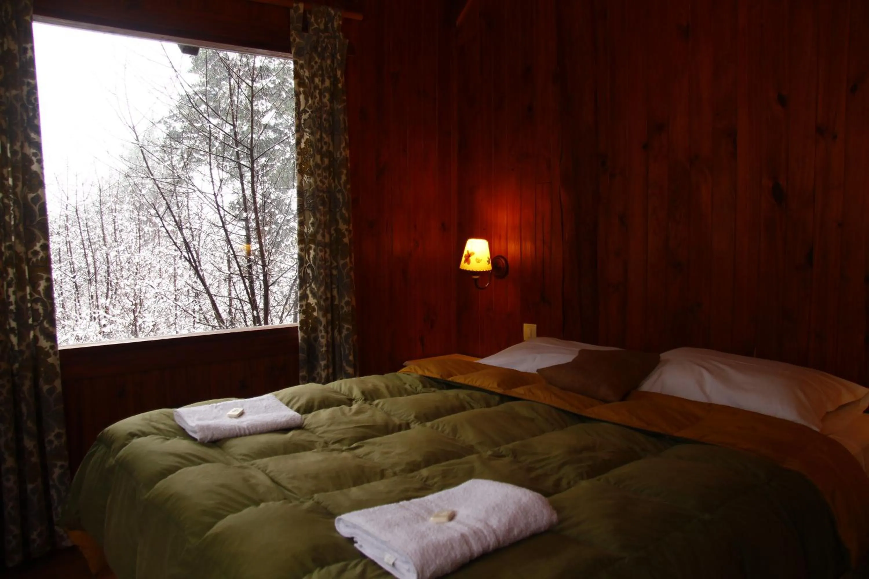 Winter, Bed in Hosteria Las Cartas