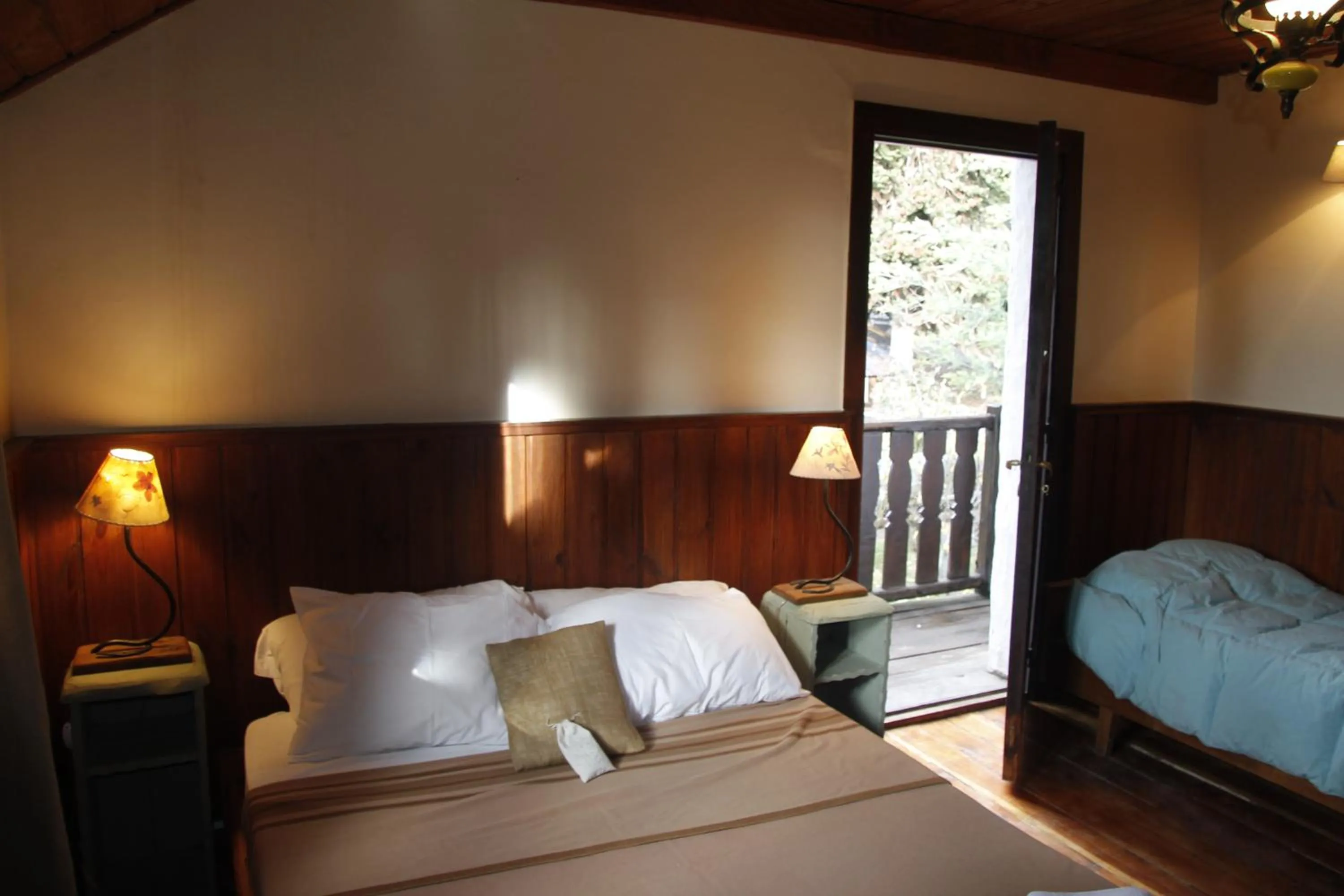 Balcony/Terrace, Bed in Hosteria Las Cartas