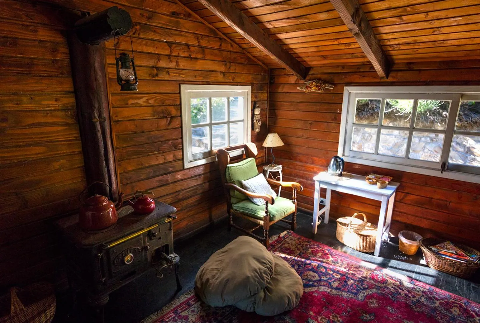 Communal lounge/ TV room in Hosteria Las Cartas