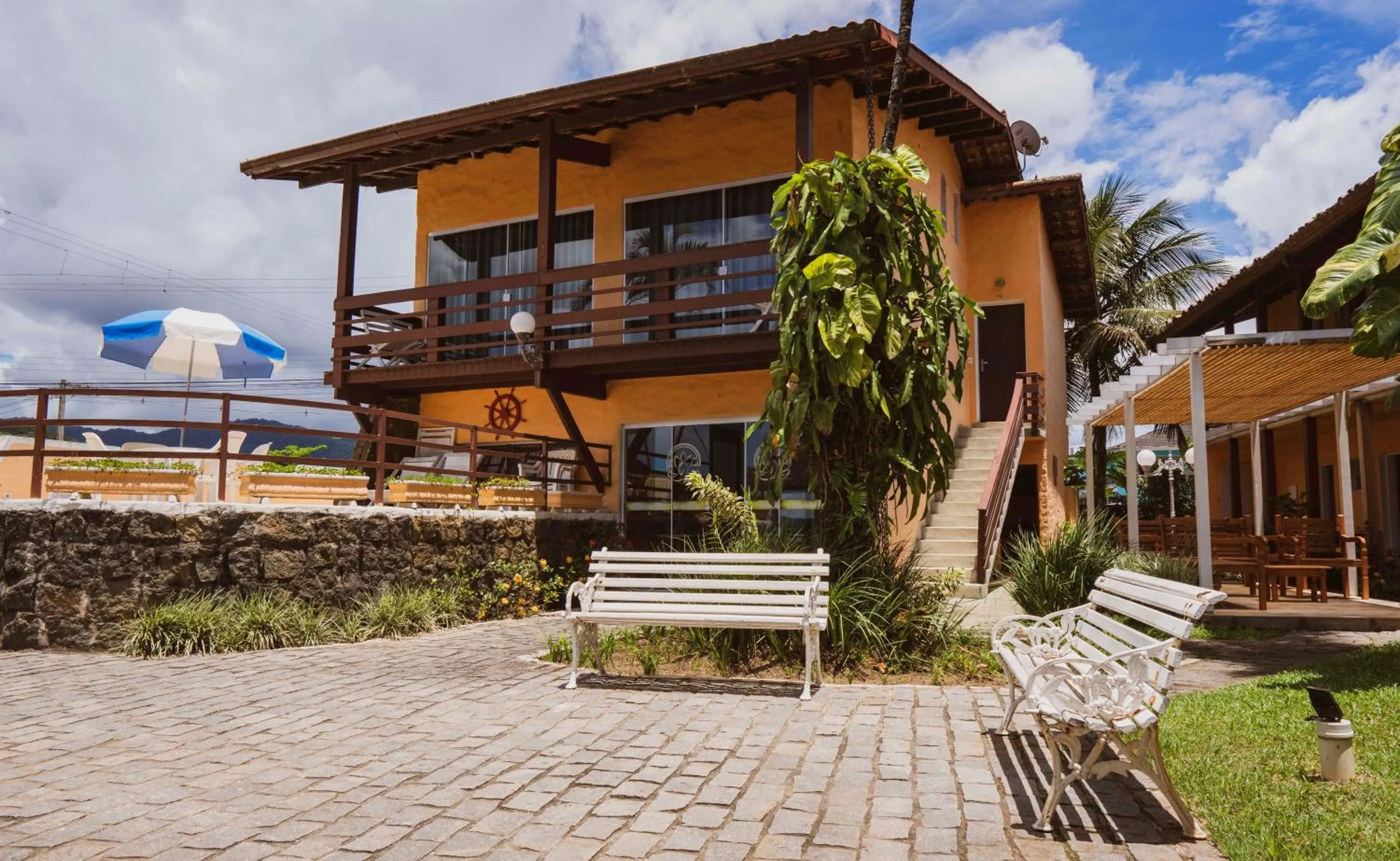 Property building in Hotel Pousada do Sol