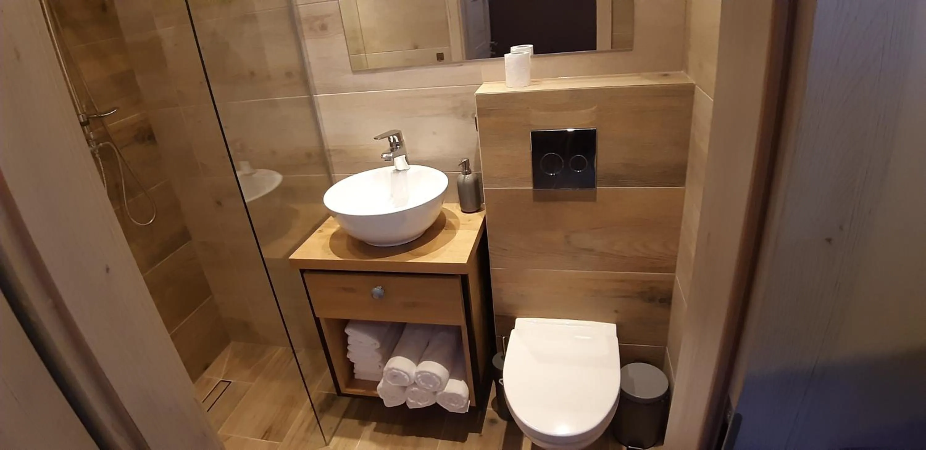 Toilet in OSADA POD LASEM