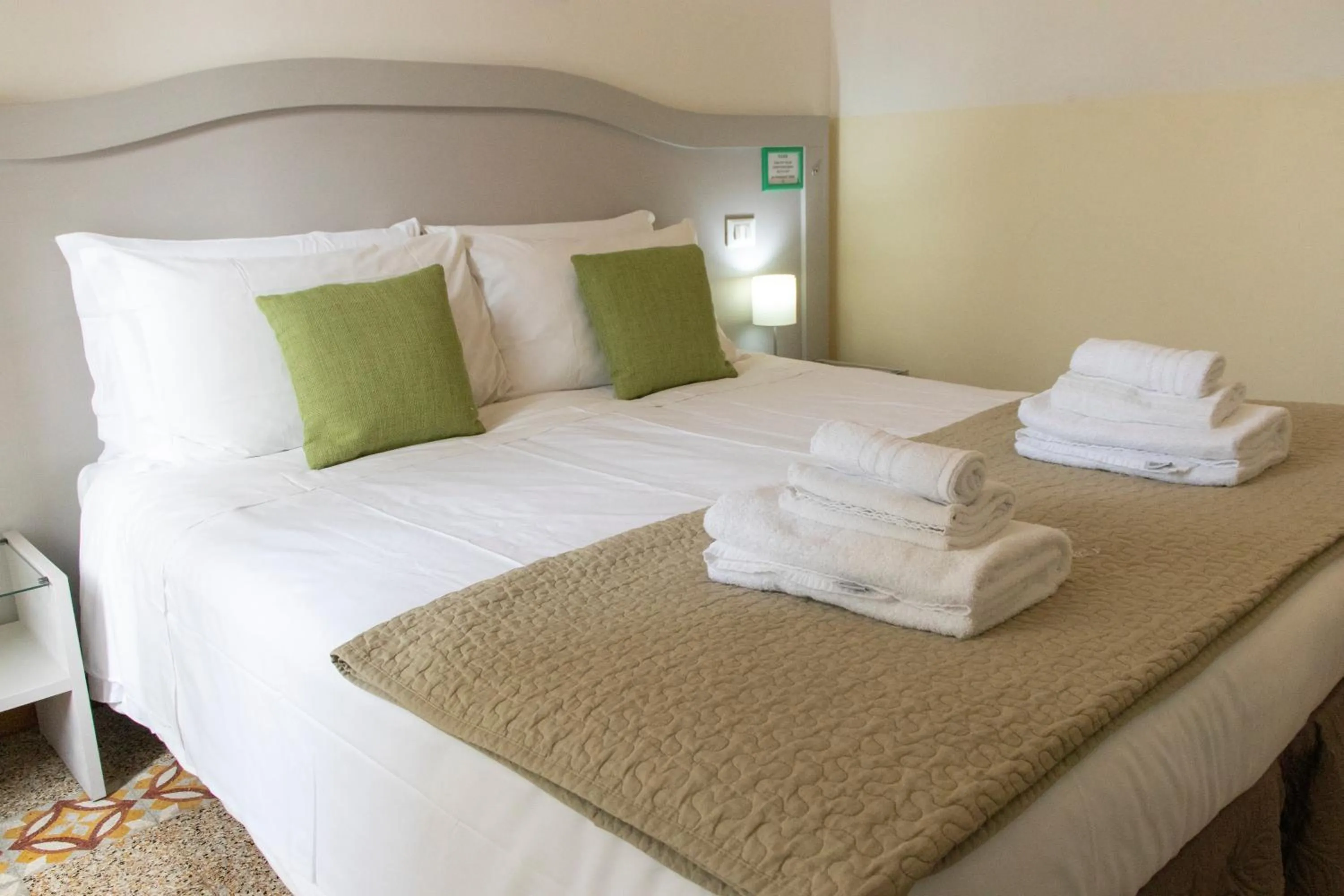 Bedroom, Bed in Biancorèroma B&B