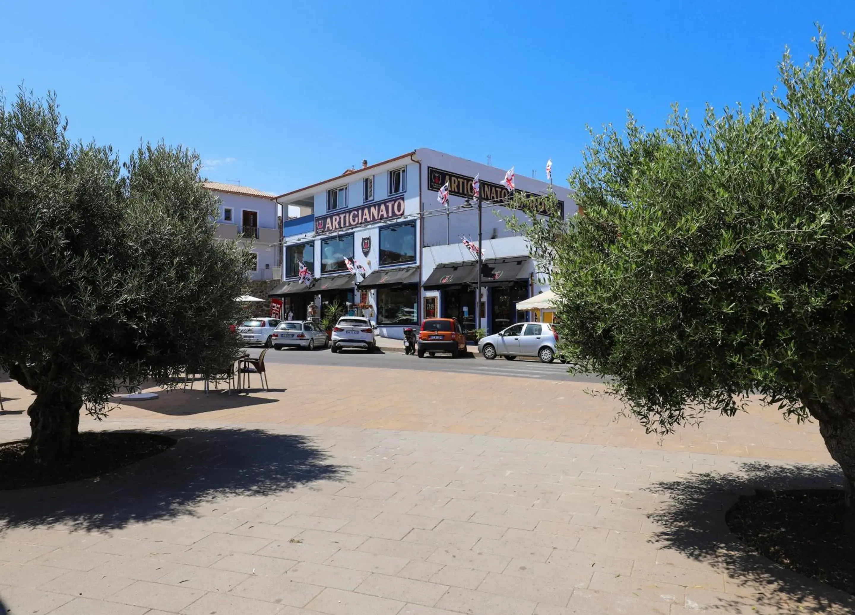 Property building in The Square Castelsardo Property building in The Square Castelsardo