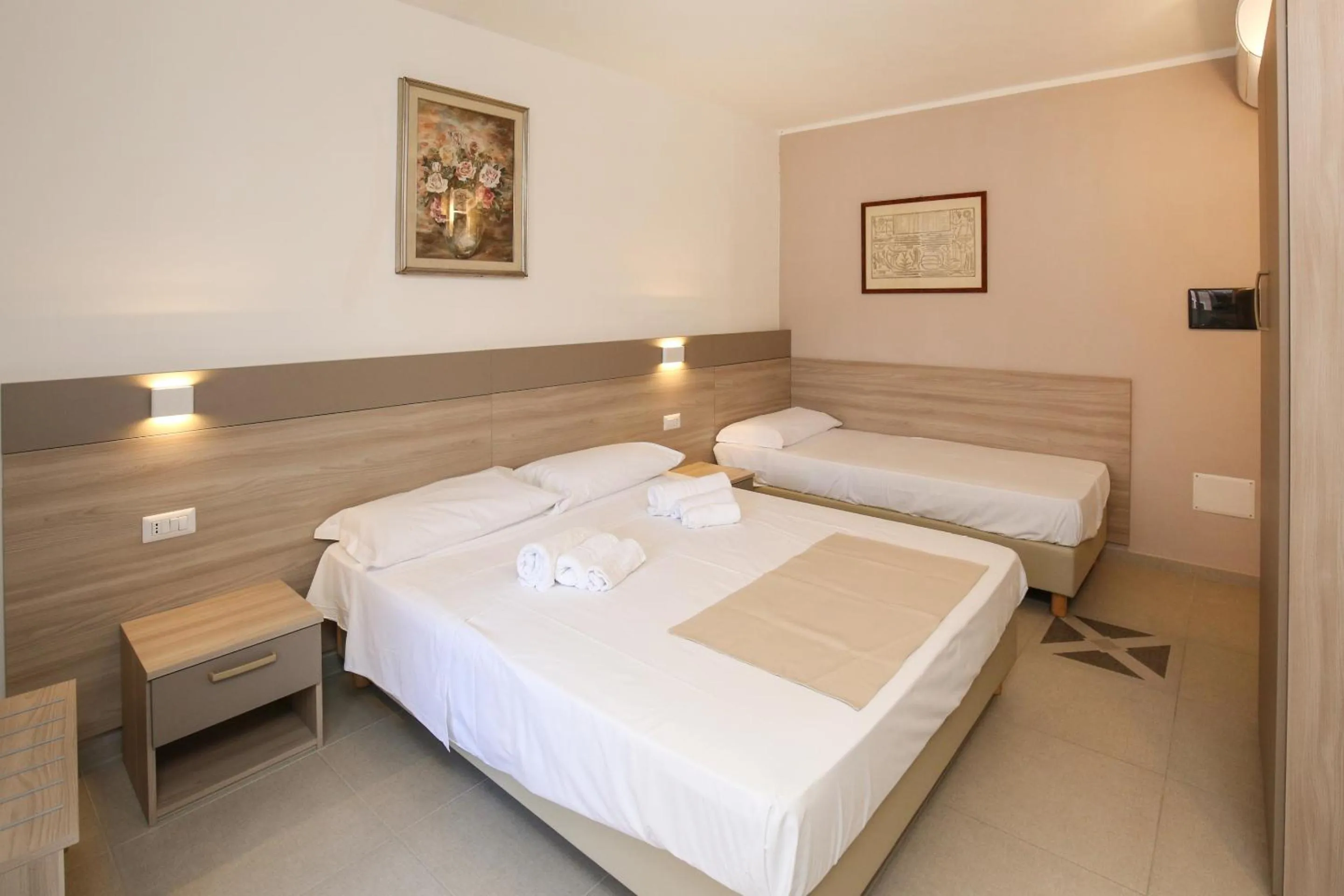 Bedroom, Bed in The Square Castelsardo