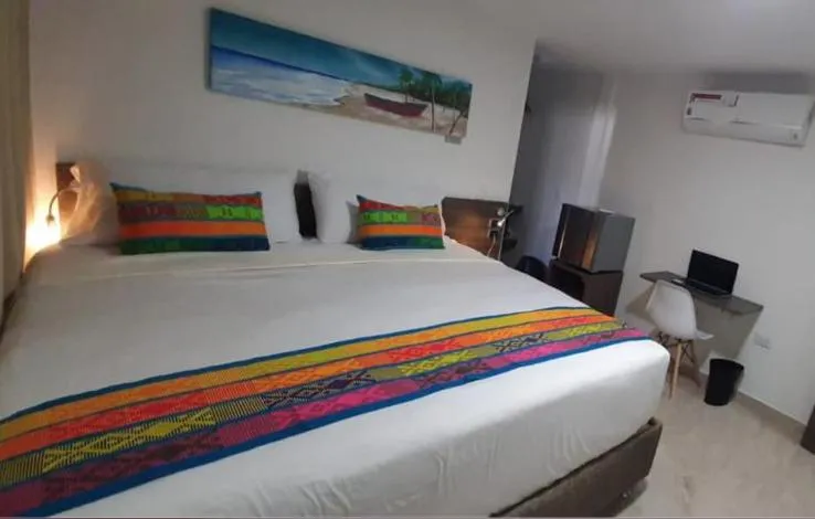 Queen Room - single occupancy in San Bernardo Hotel