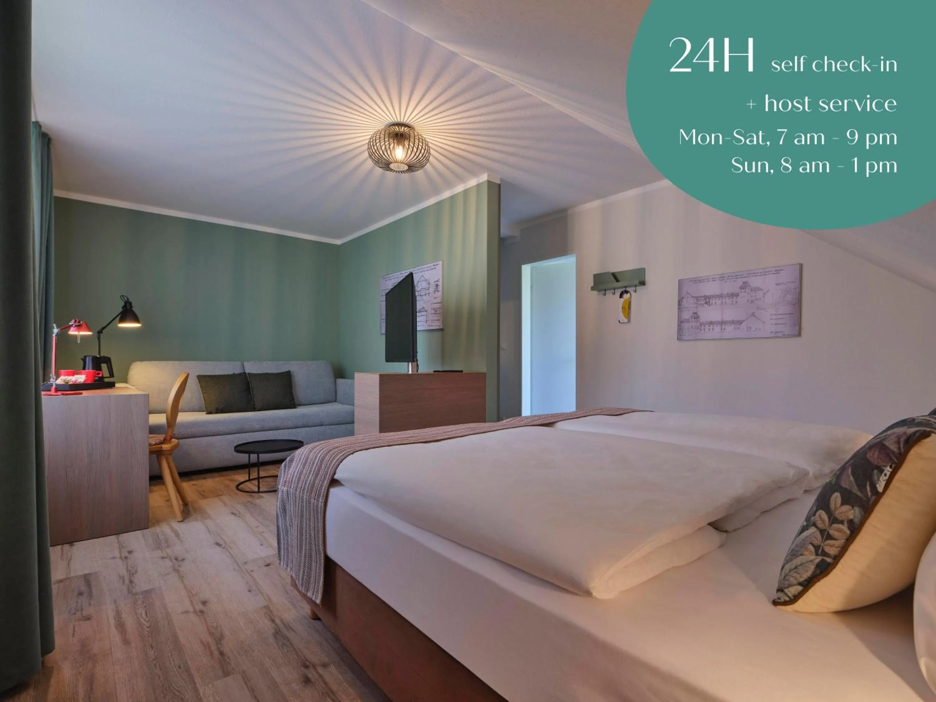 Bed in Classik Hotel Martinshof, Messe München