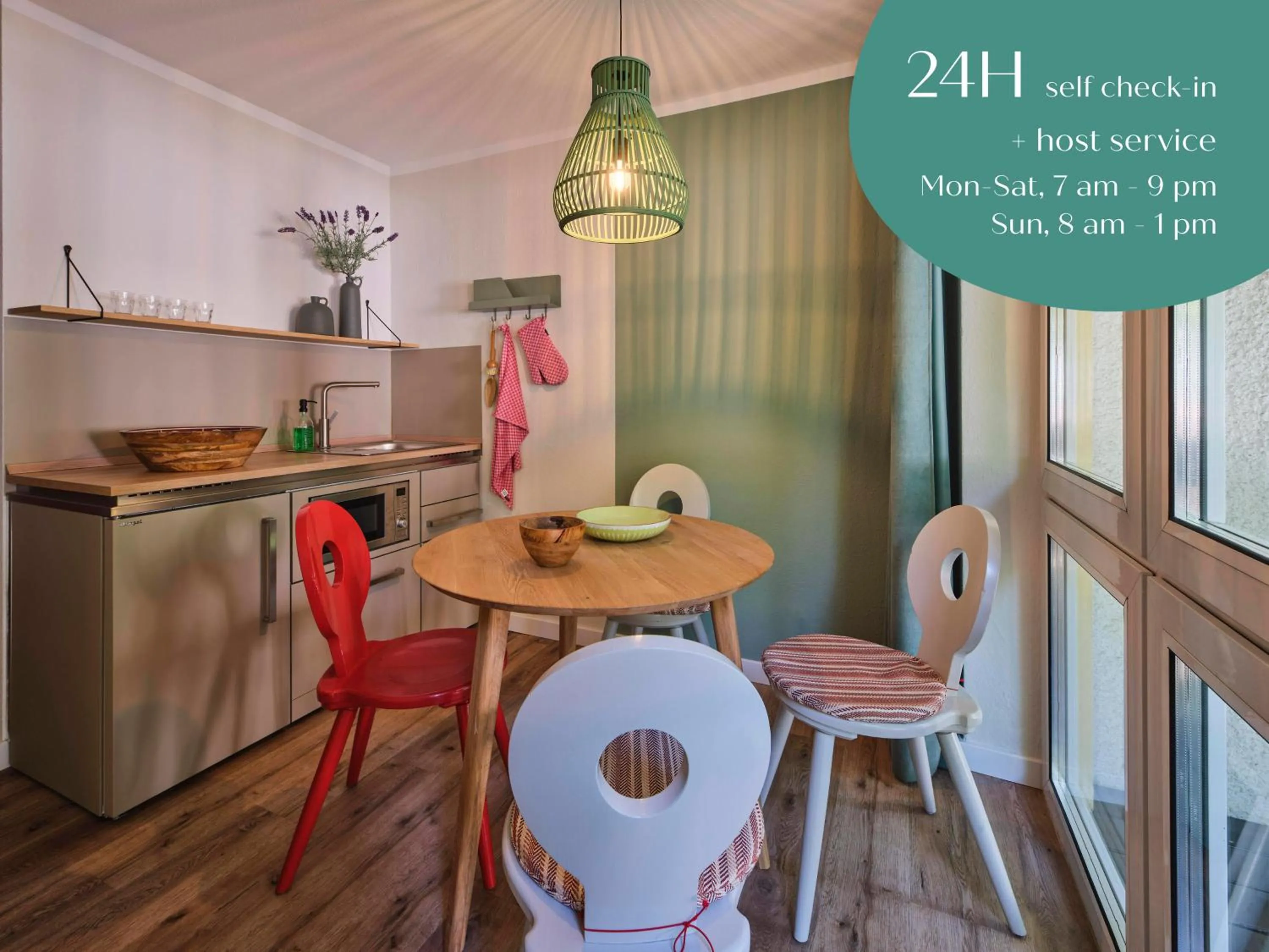 Kitchen or kitchenette in Classik Hotel Martinshof, Messe München