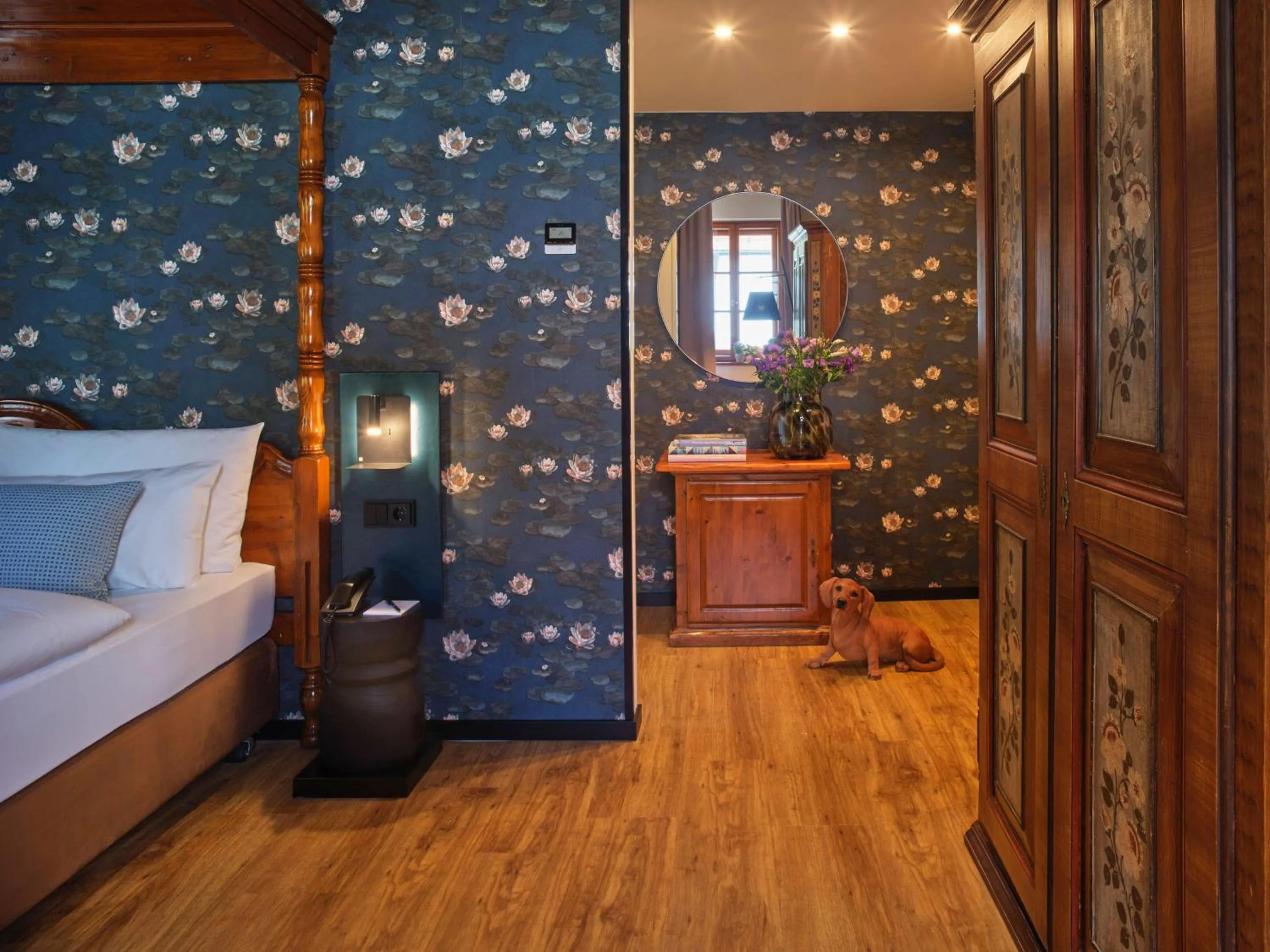 Bedroom, Bed in Classik Hotel Martinshof, Messe München