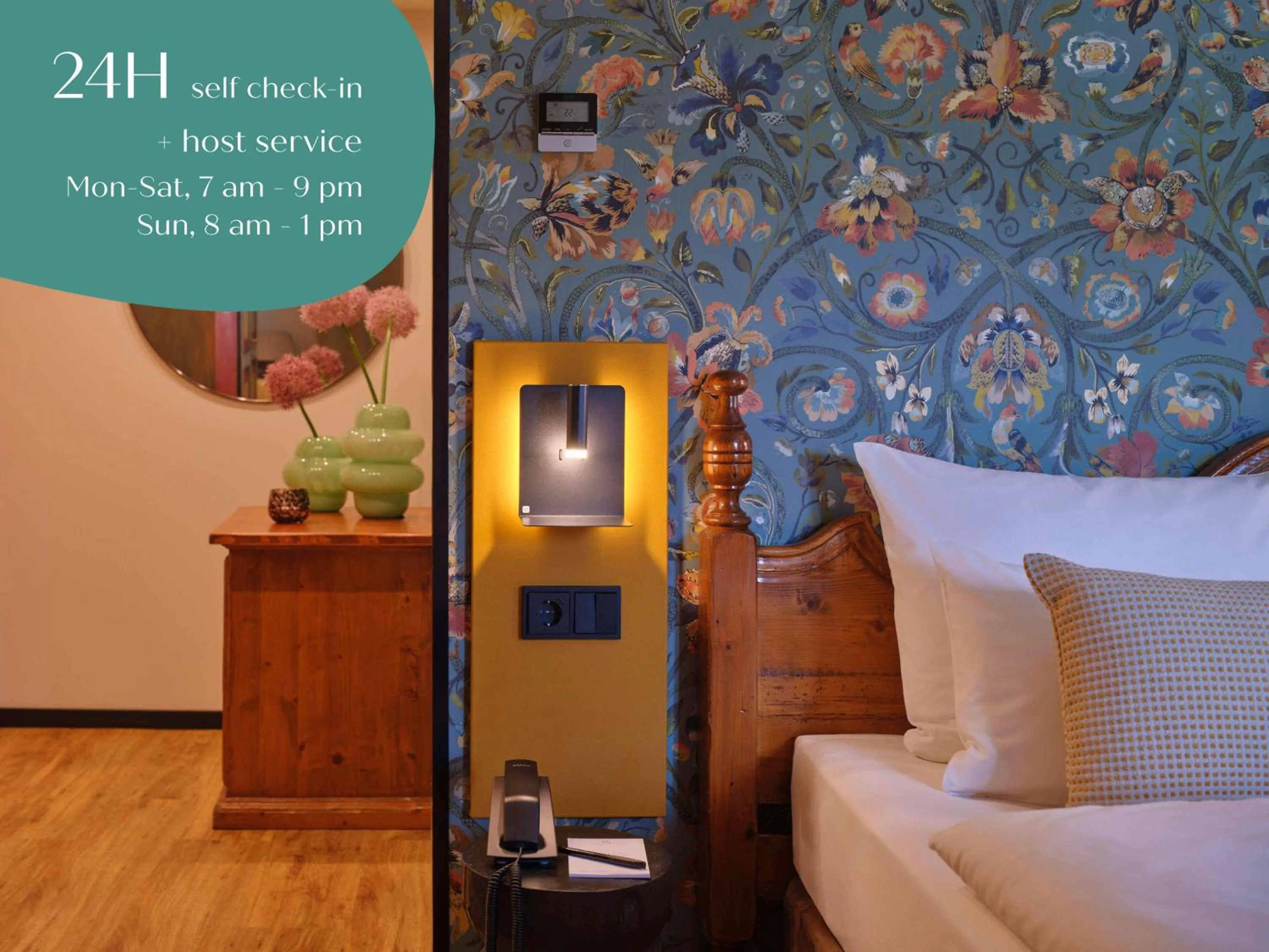 Bed in Classik Hotel Martinshof, Messe München