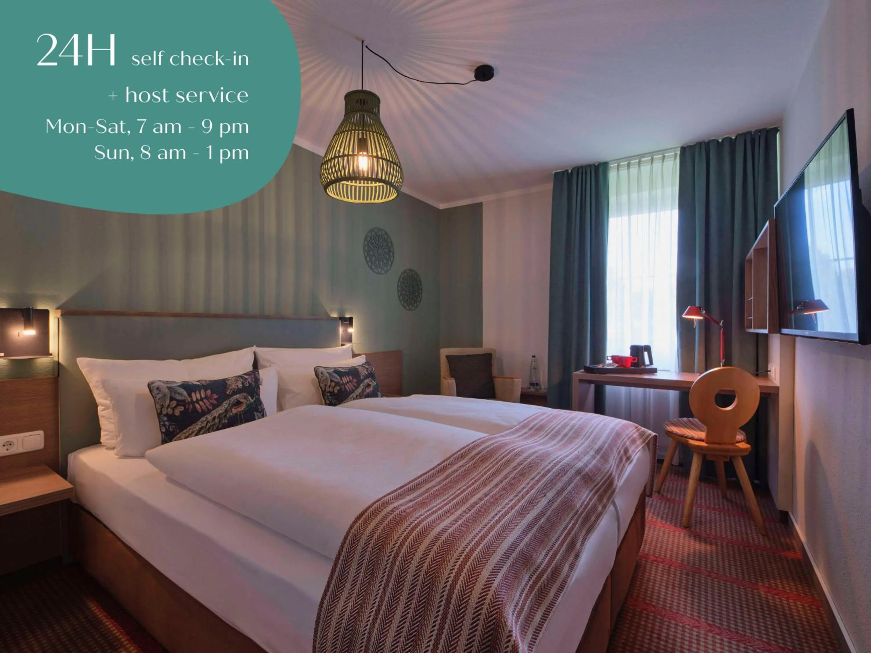 Bed in Classik Hotel Martinshof, Messe München