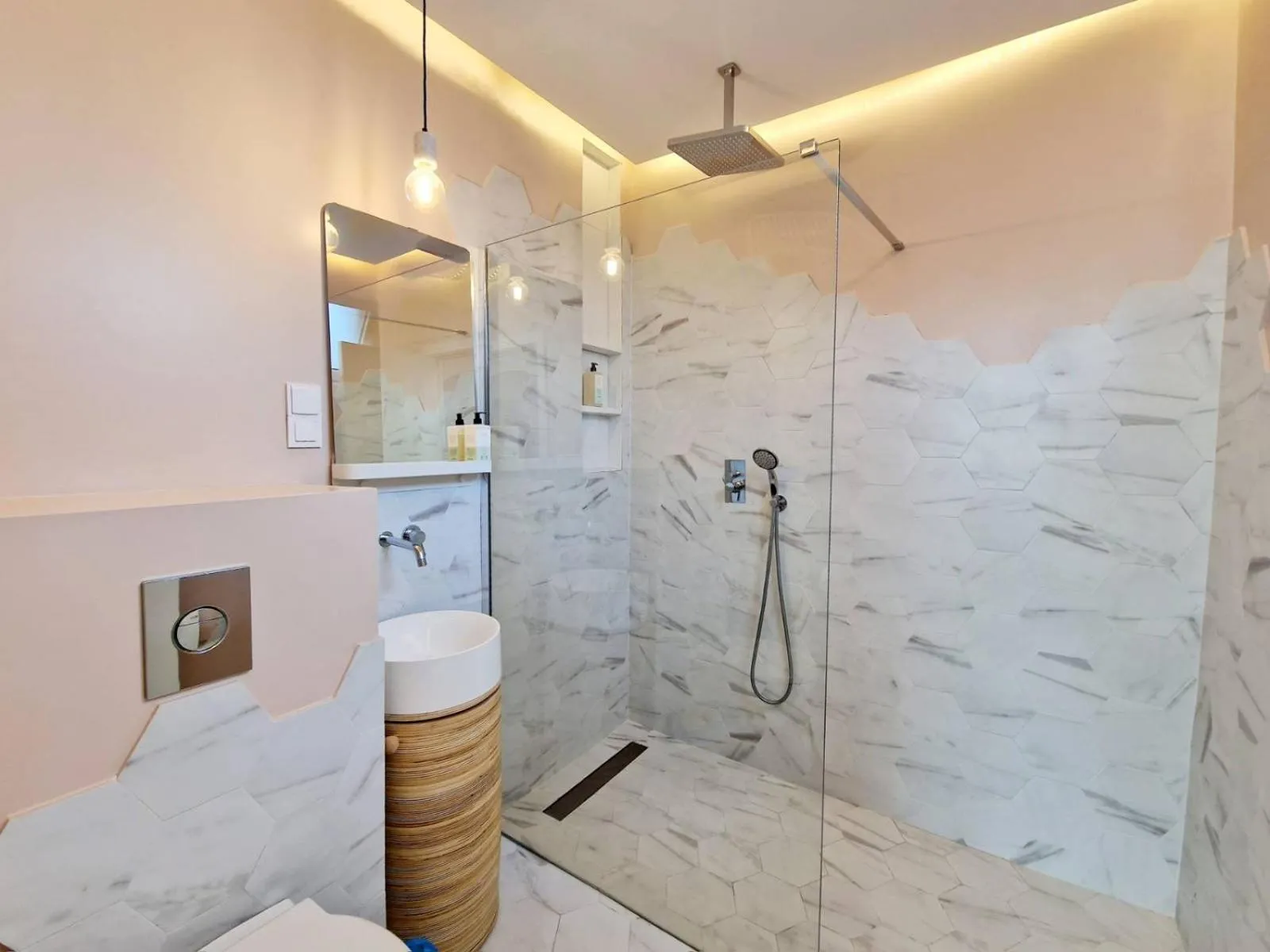 Bathroom in ASPA Studios - Urban Conscious Living