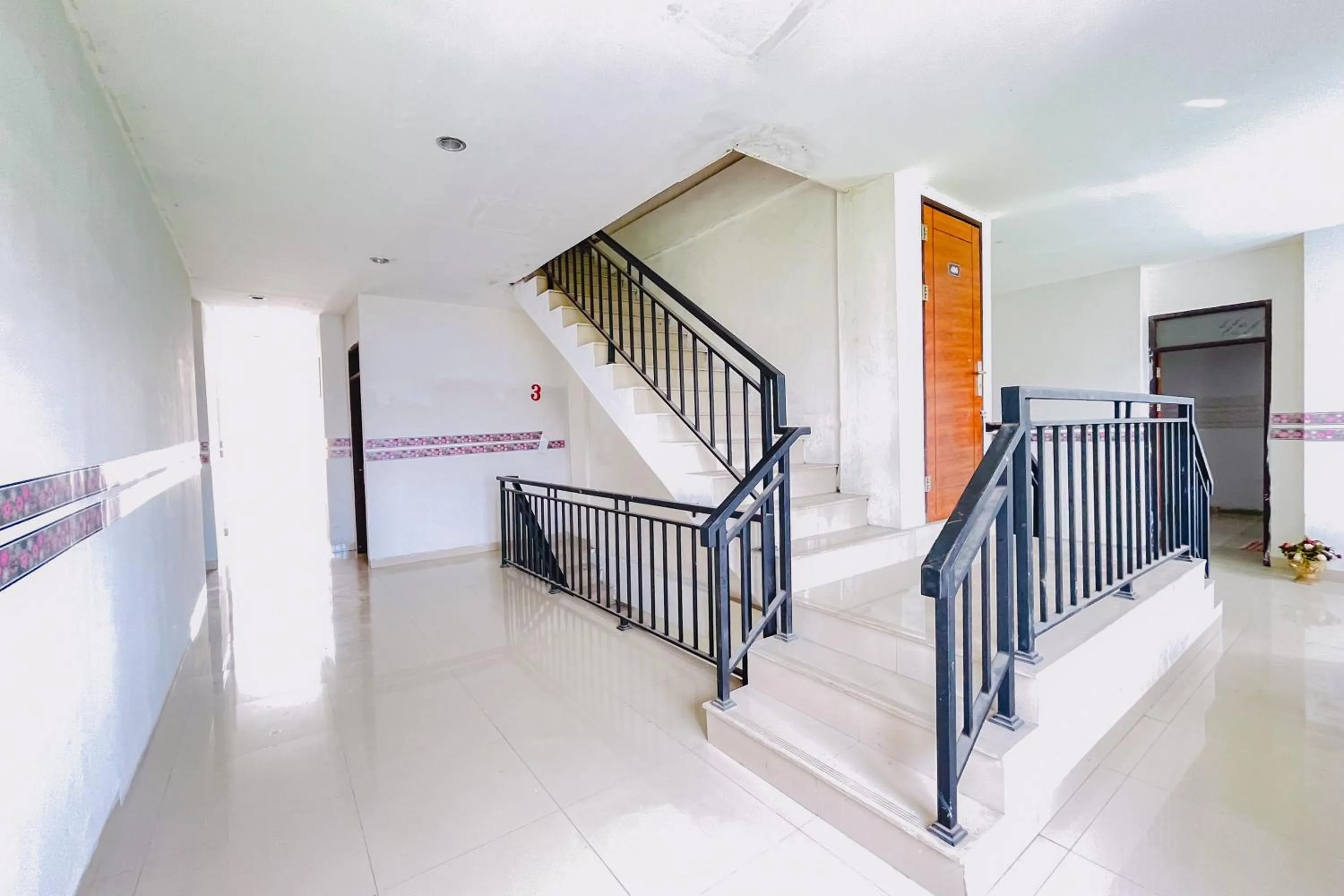 Property building in RedDoorz at STM Suite Medan Amplas