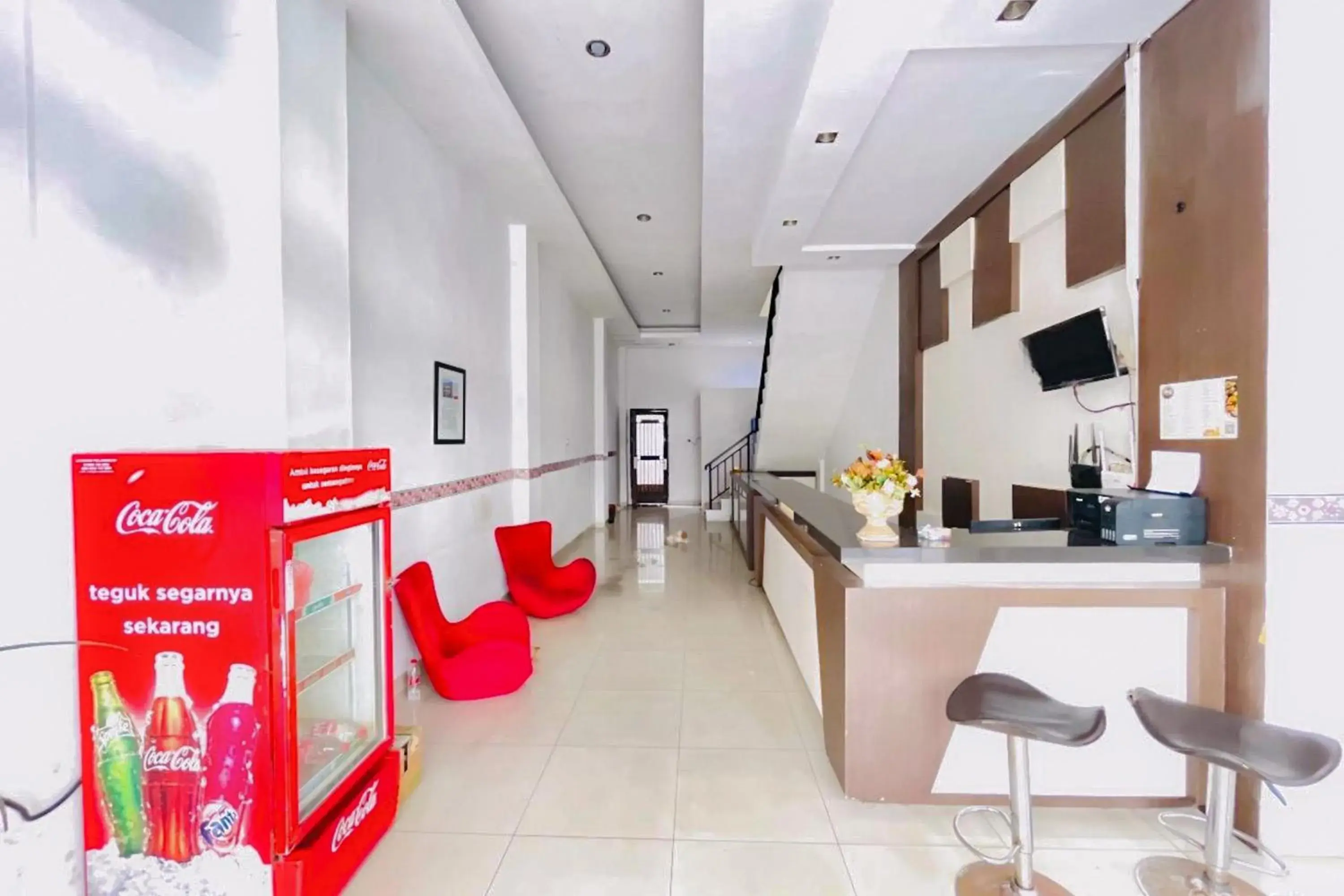 Lobby or reception in RedDoorz at STM Suite Medan Amplas Lobby or reception in RedDoorz at STM Suite Medan Amplas