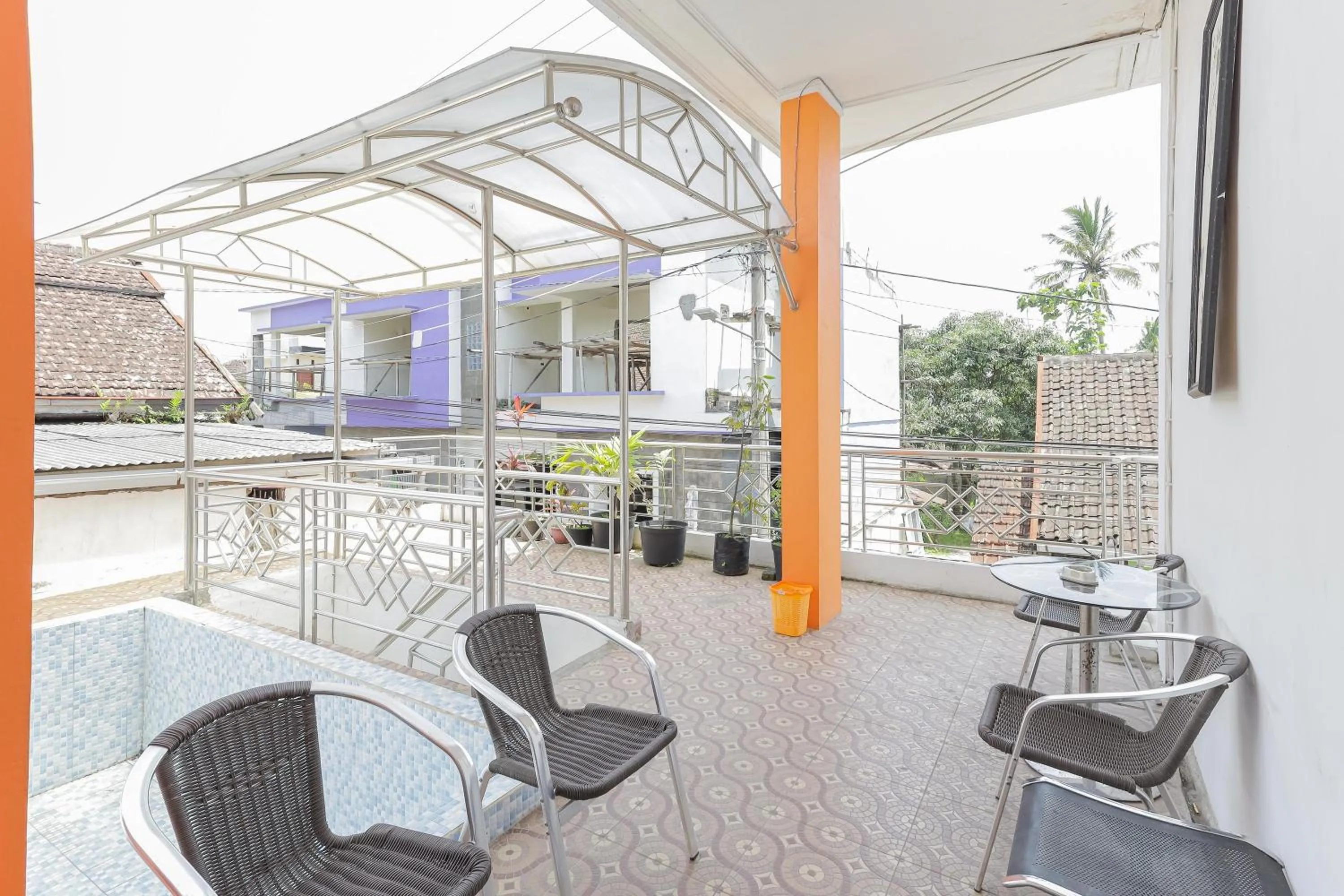 Property building in Urbanview Hotel Near Jatim Park 3 by RedDoorz