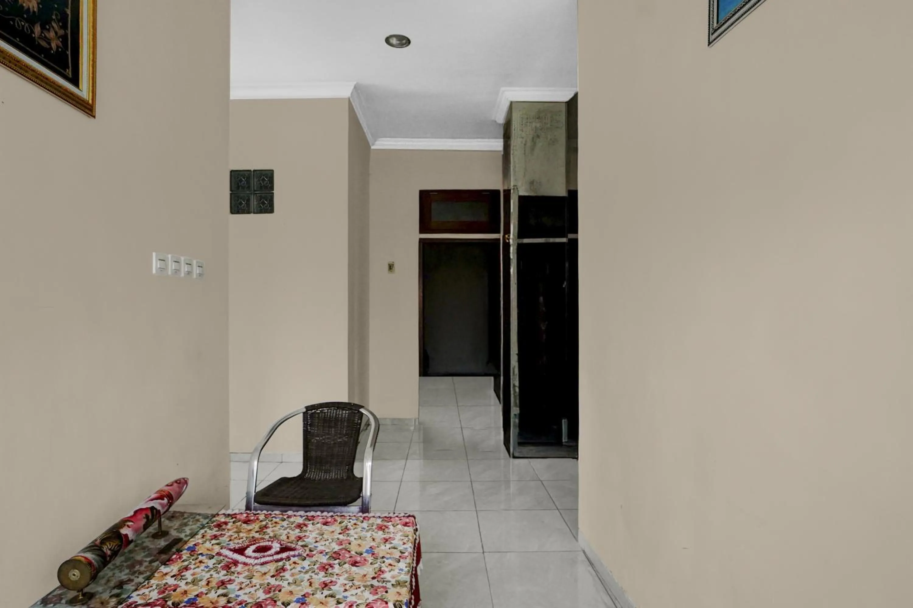 Seating area in Hotel O near Jatim Park 3 formerly Srikandi Residence