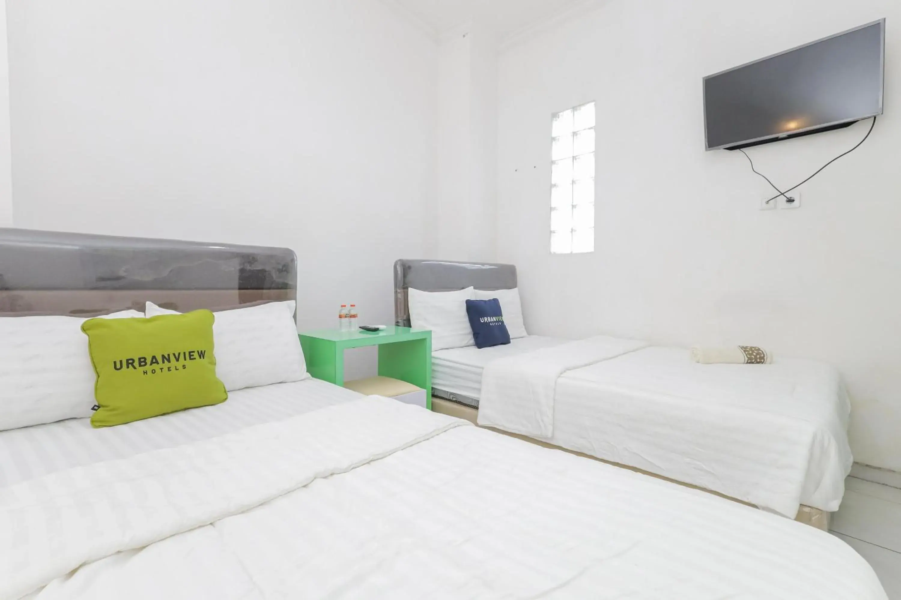 Urbanview Hotel Near Jatim Park 3 by RedDoorz Urbanview Hotel Near Jatim Park 3 by RedDoorz