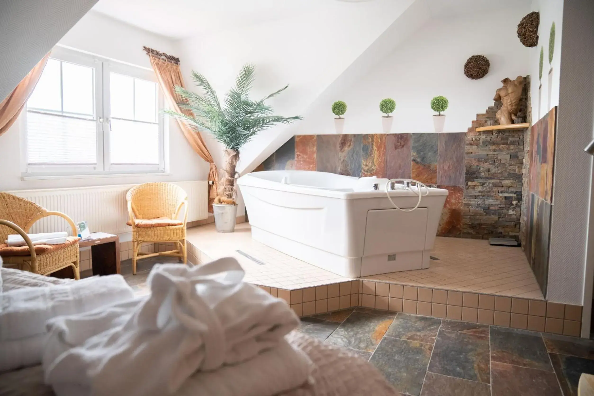 Suite with Spa Bath in Hotel am Uckersee Suite with Spa Bath in Hotel am Uckersee