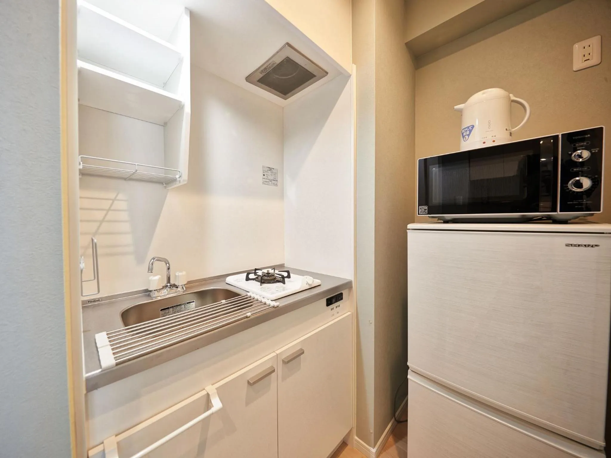 Kitchen or kitchenette, Kitchen/Kitchenette in Tenpoint Hotel OKOU