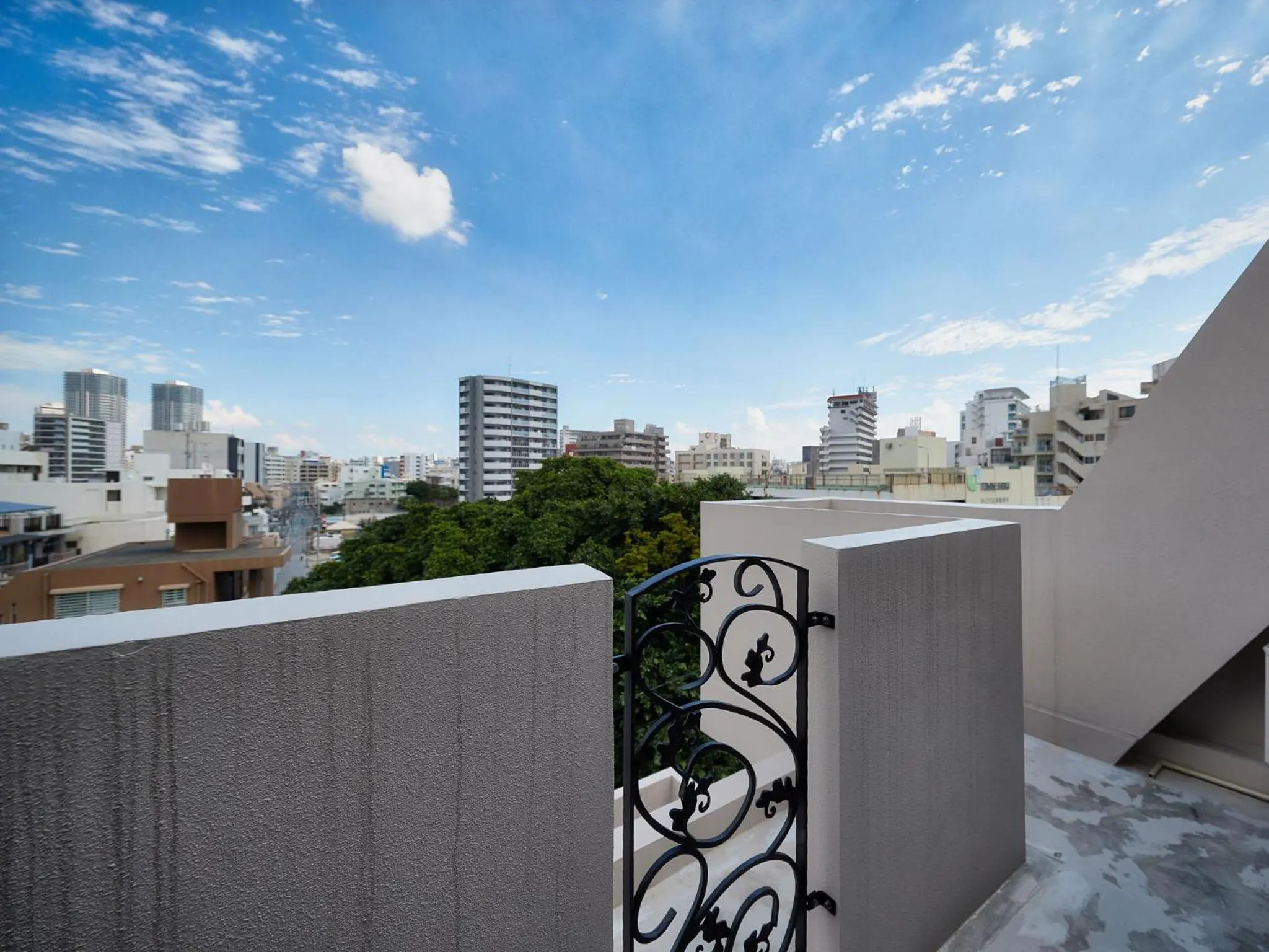 Balcony/Terrace in Tenpoint Hotel OKOU
